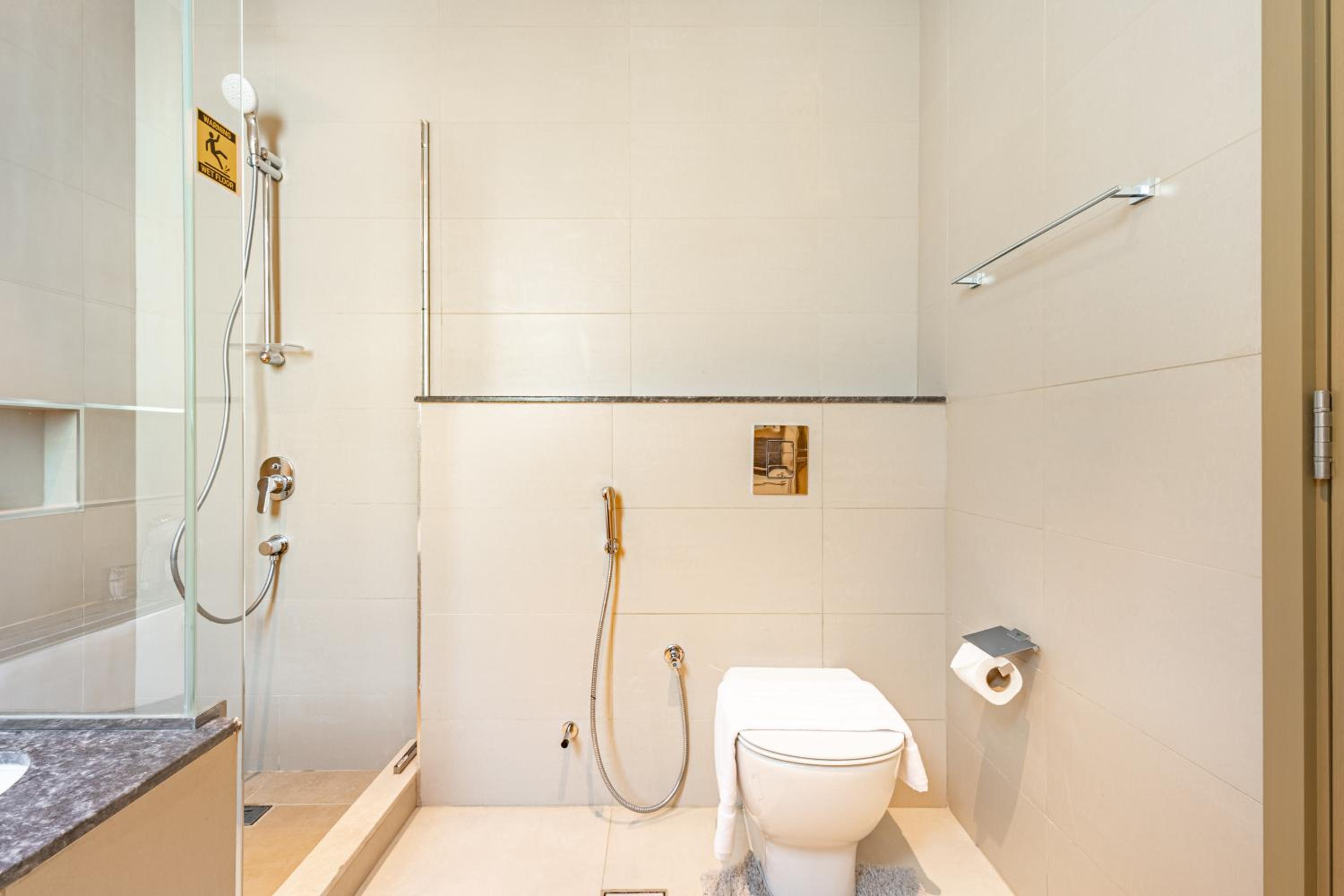 Superhost- Elegant Downtown 3BR , Burj Khalifa View