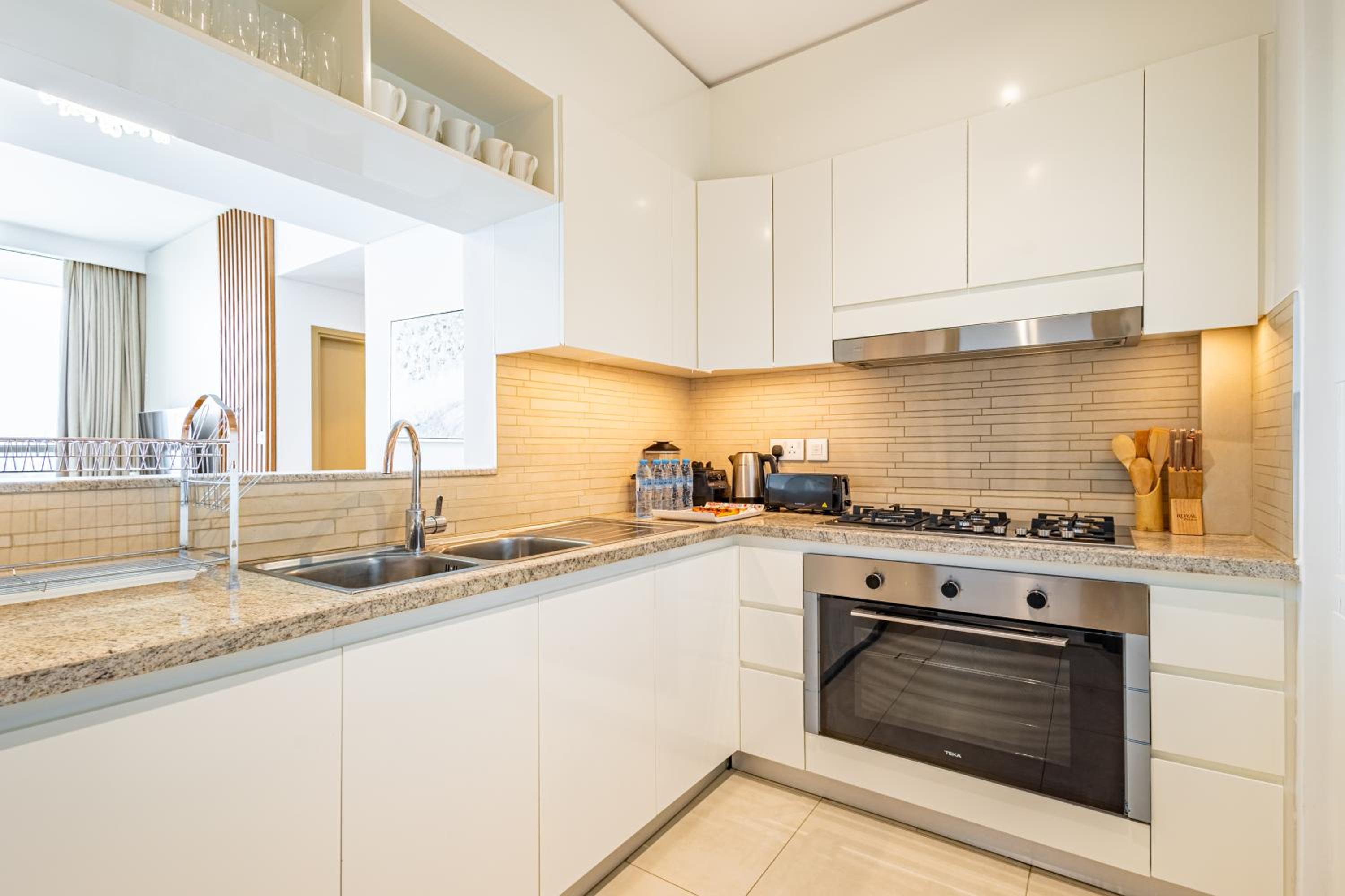 Superhost- Elegant Downtown 3BR , Burj Khalifa View