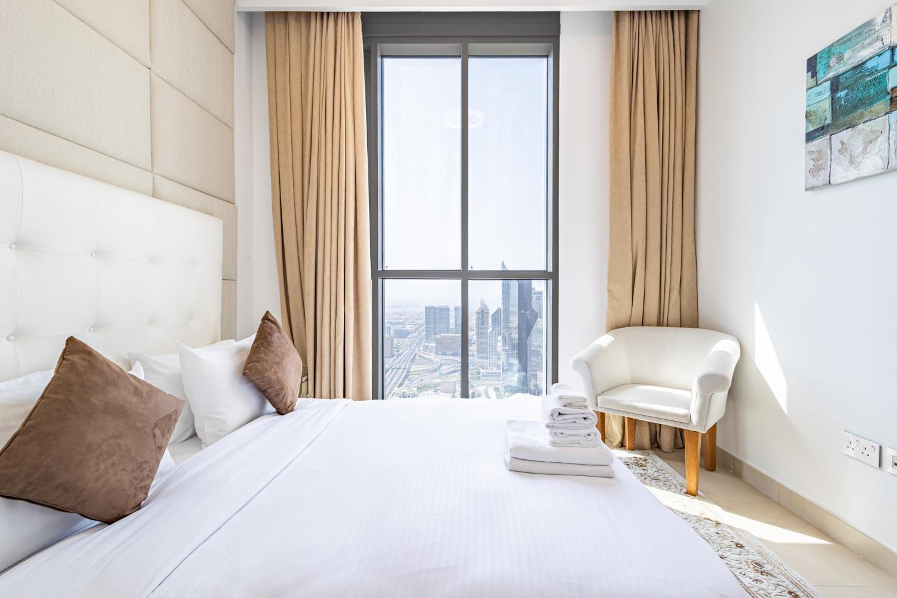 Superhost- Elegant Downtown 3BR , Burj Khalifa View