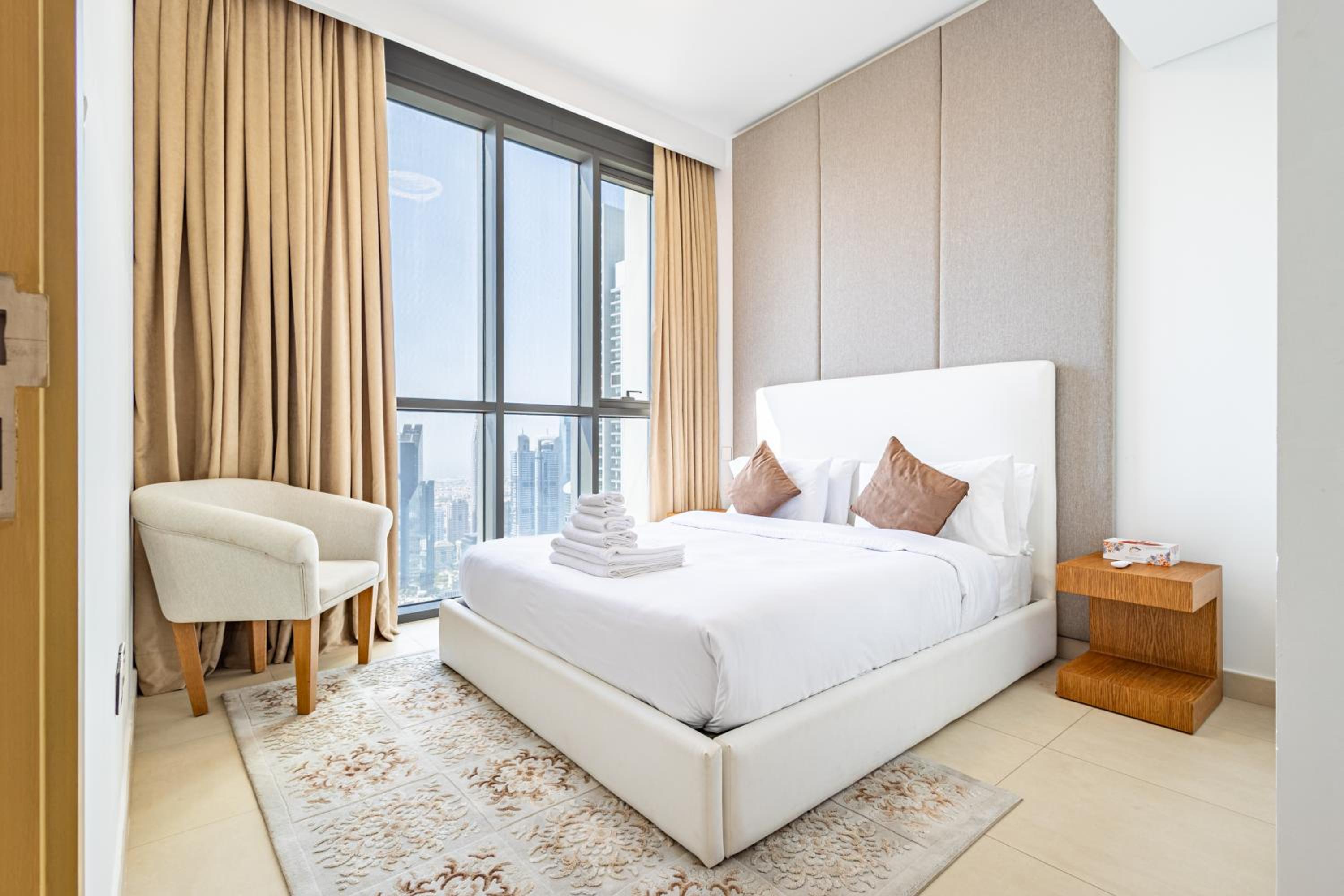 Superhost- Elegant Downtown 3BR , Burj Khalifa View