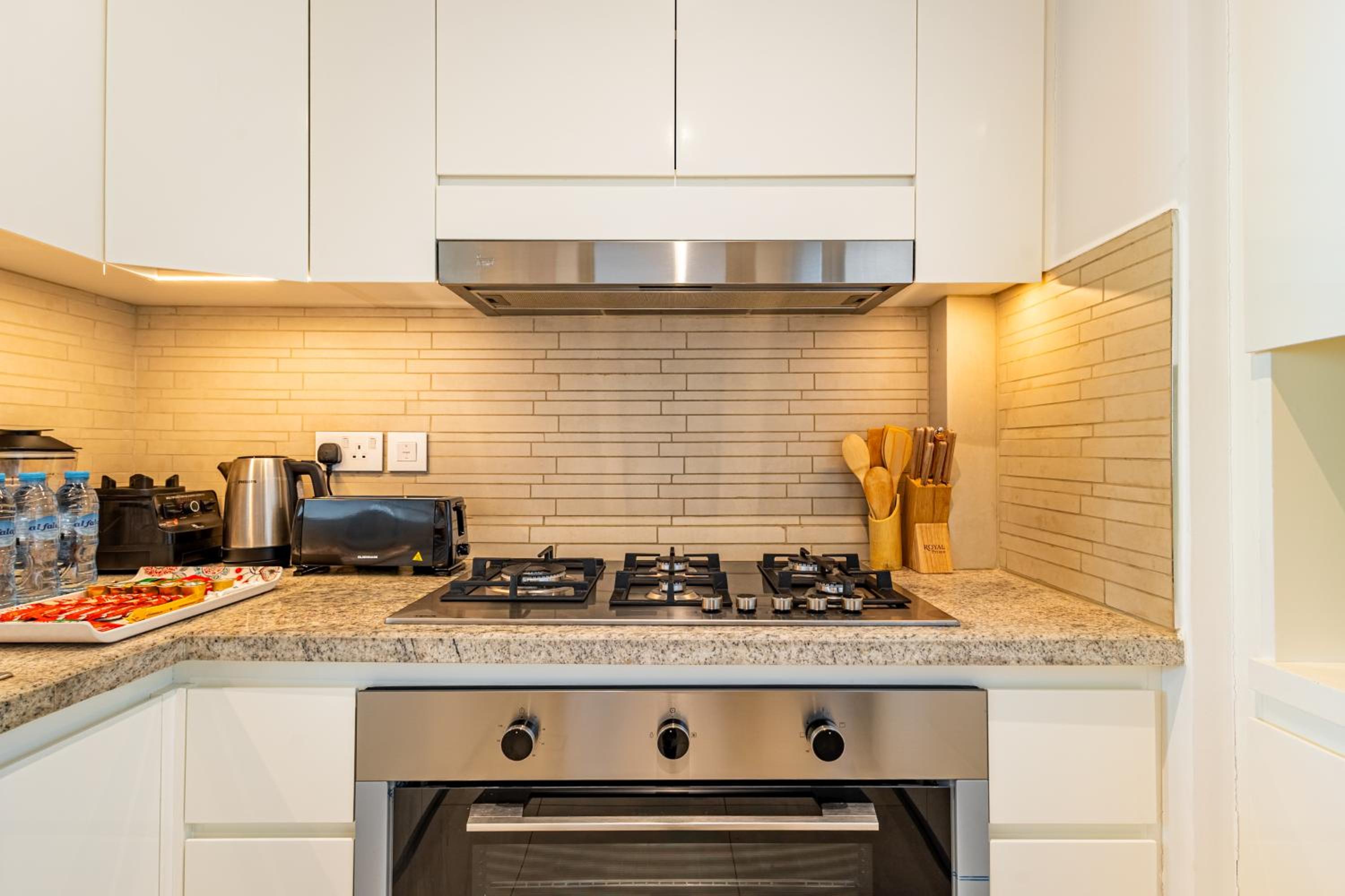 Superhost- Elegant Downtown 3BR , Burj Khalifa View