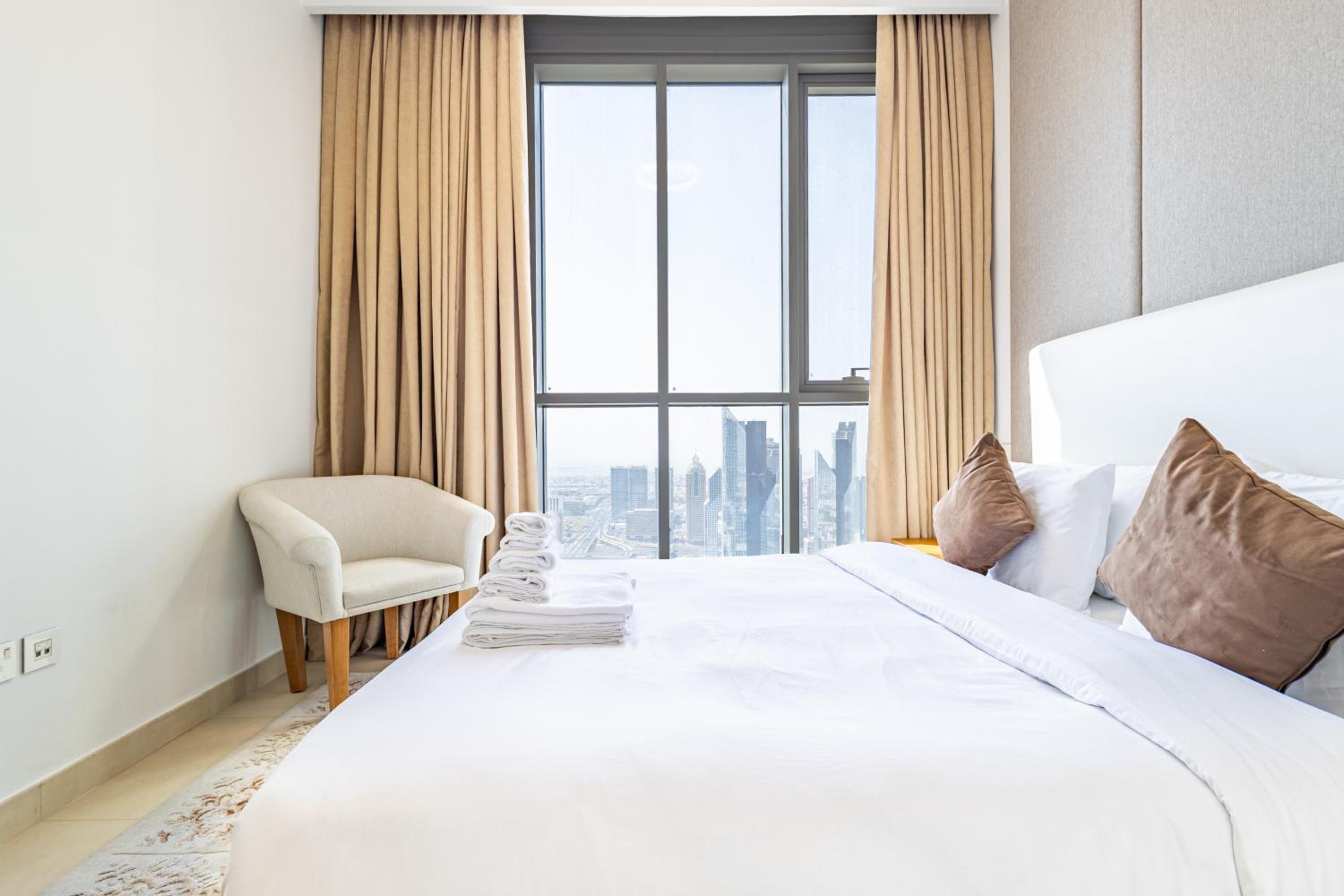 Superhost- Elegant Downtown 3BR , Burj Khalifa View