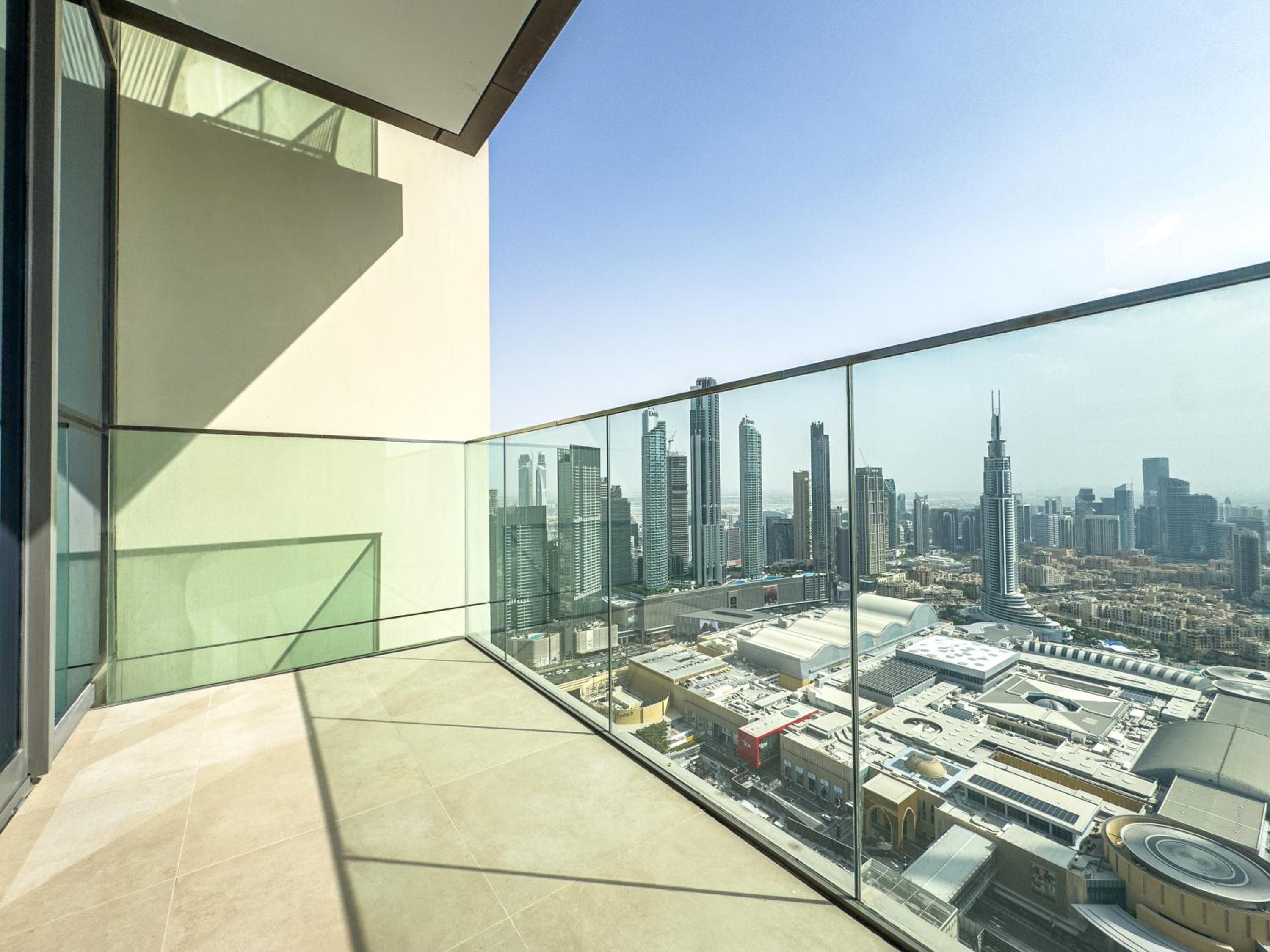 Superhost- Elegant Downtown 3BR , Burj Khalifa View