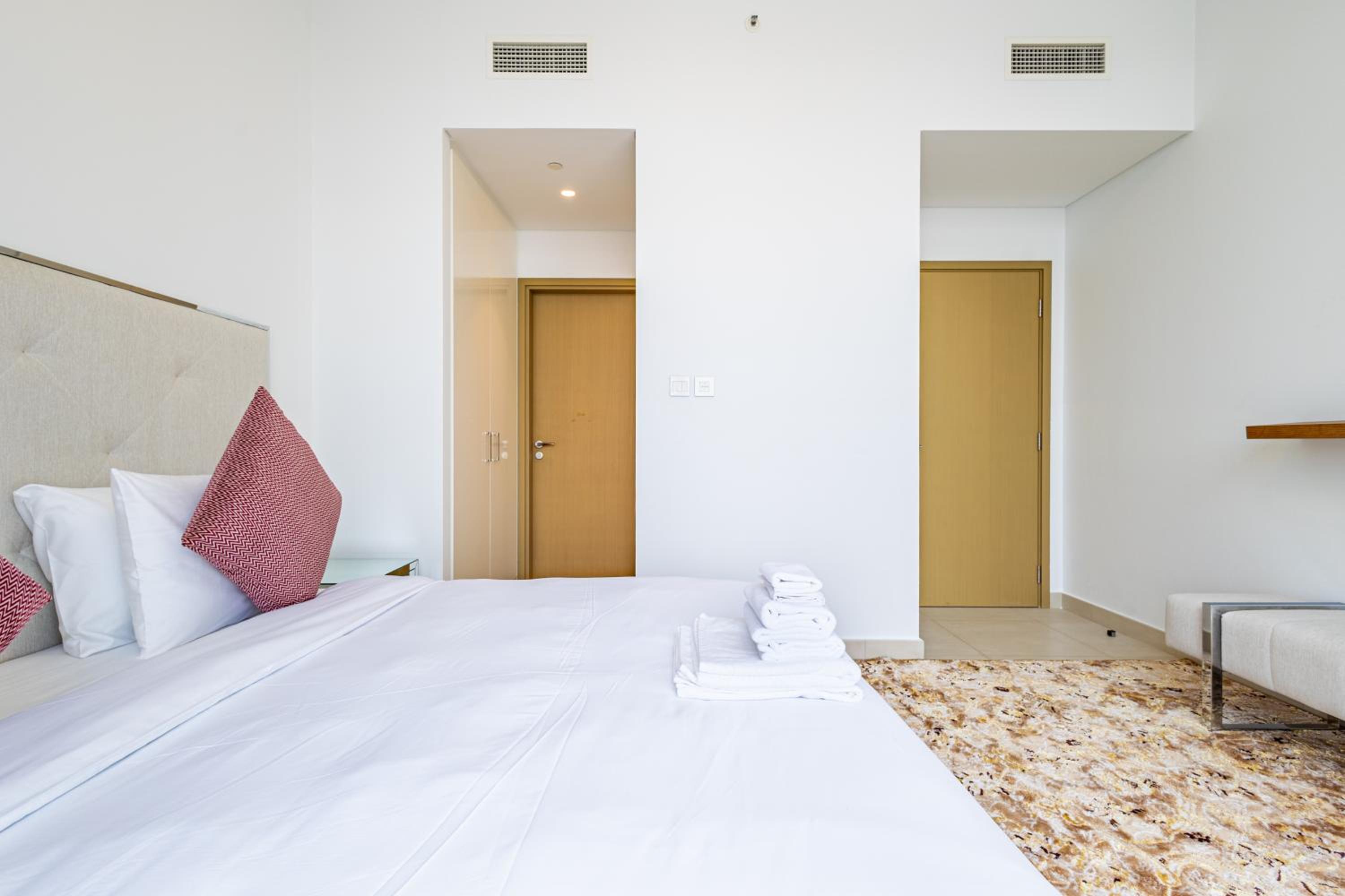 Superhost- Elegant Downtown 3BR , Burj Khalifa View