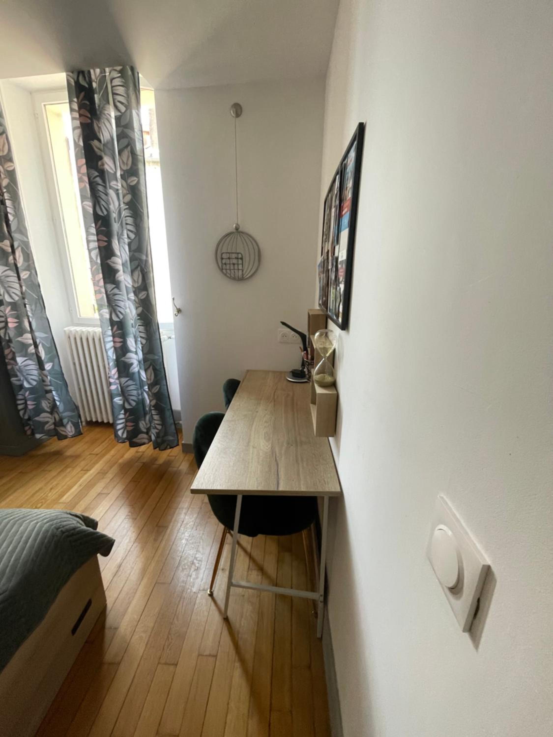 Liberté et Confort, appartement entier, moderne avec 2 chambres et cuisine équipée au coeur de Semur
