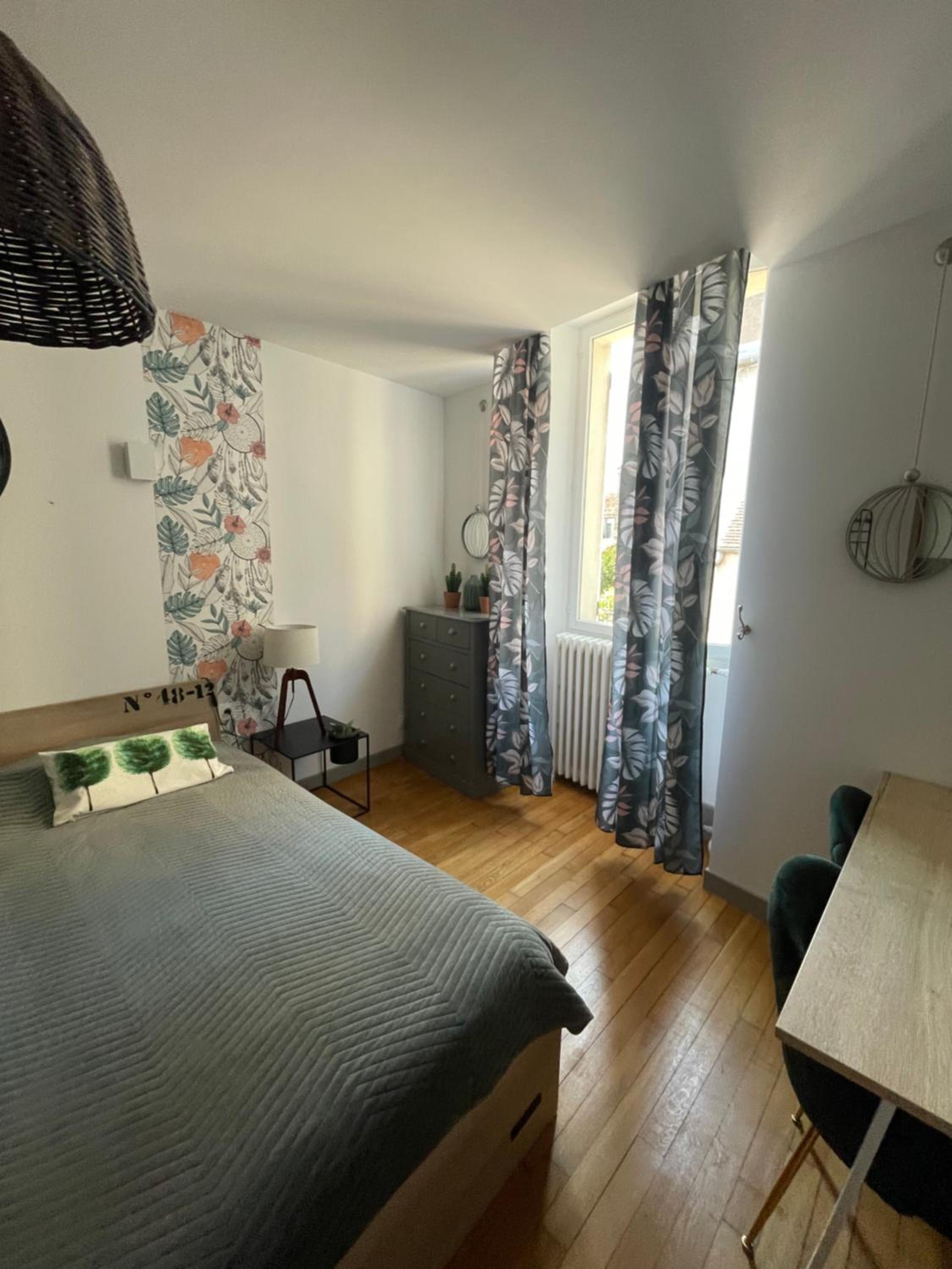 Liberté et Confort, appartement entier, moderne avec 2 chambres et cuisine équipée au coeur de Semur