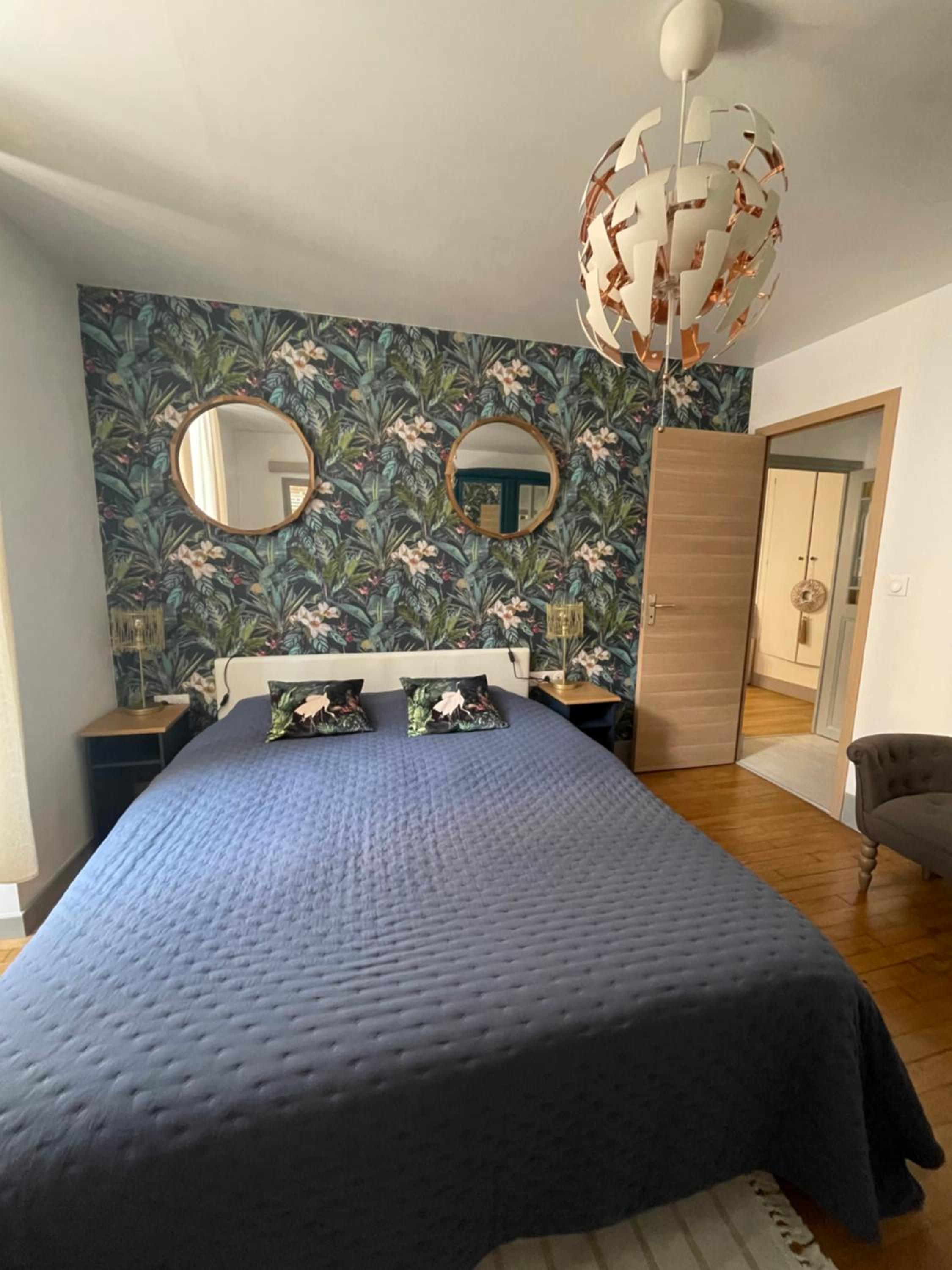 Liberté et Confort, appartement entier, moderne avec 2 chambres et cuisine équipée au coeur de Semur