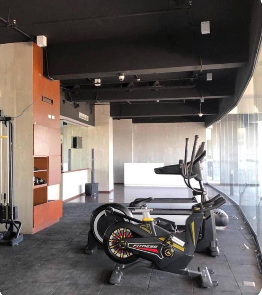Chic & Cozy Studio at Aeon Towers with City View, Netflix, Fast WiFi