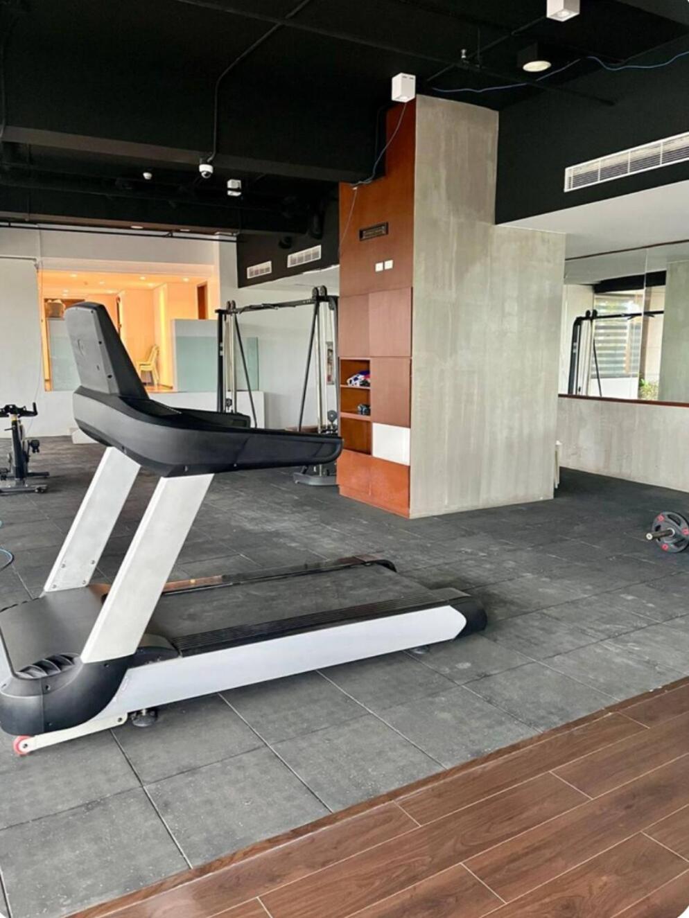 Chic & Cozy Studio at Aeon Towers with City View, Netflix, Fast WiFi