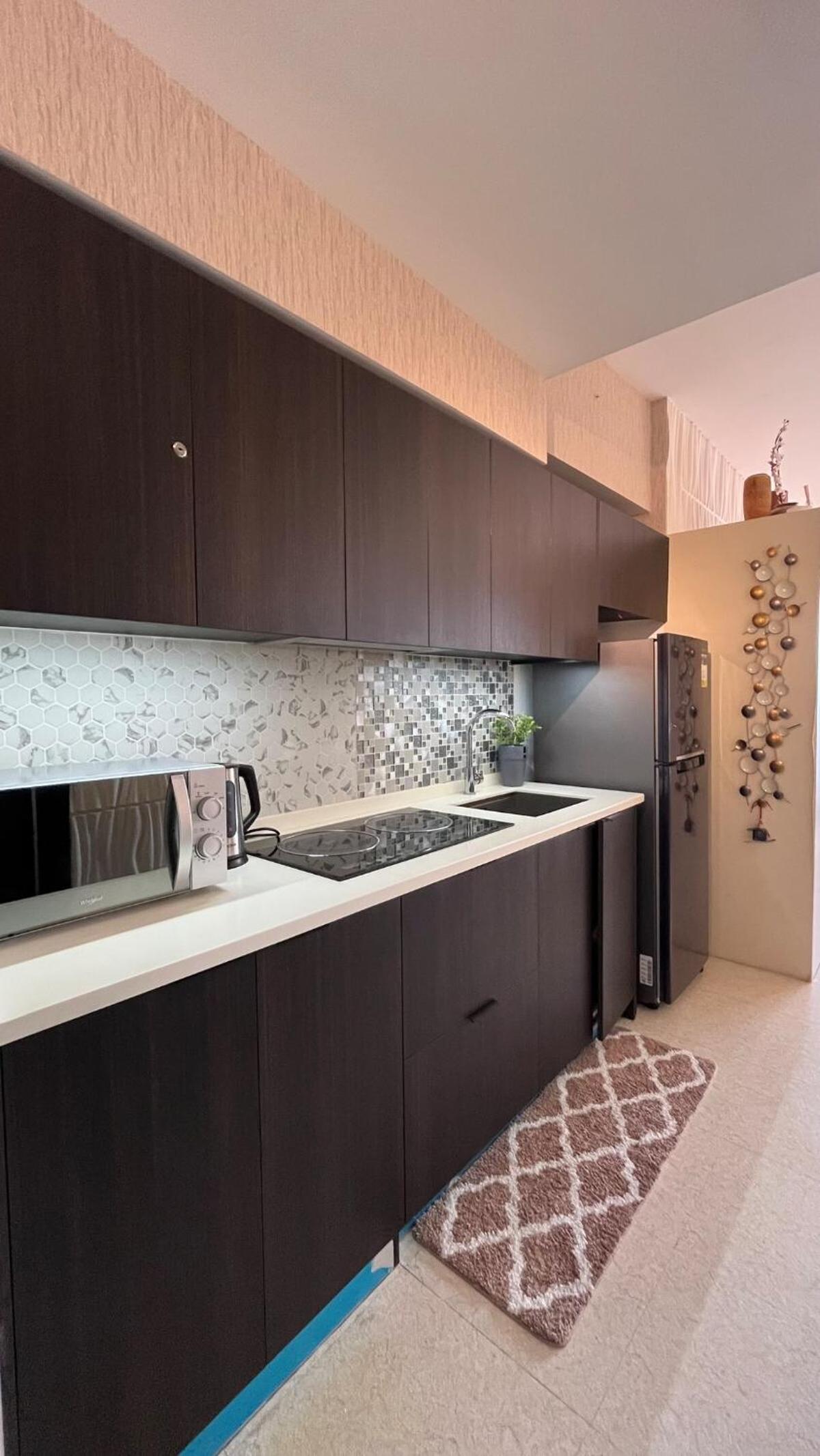 Chic & Cozy Studio at Aeon Towers with City View, Netflix, Fast WiFi