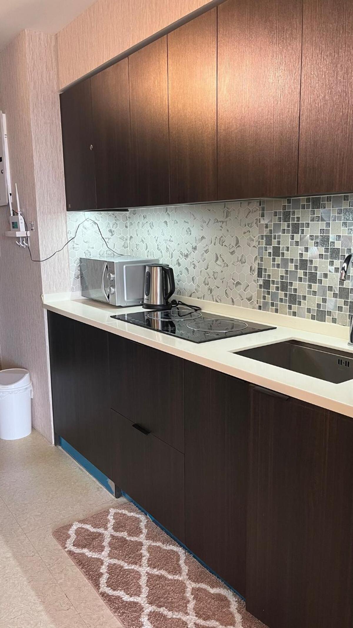 Chic & Cozy Studio at Aeon Towers with City View, Netflix, Fast WiFi