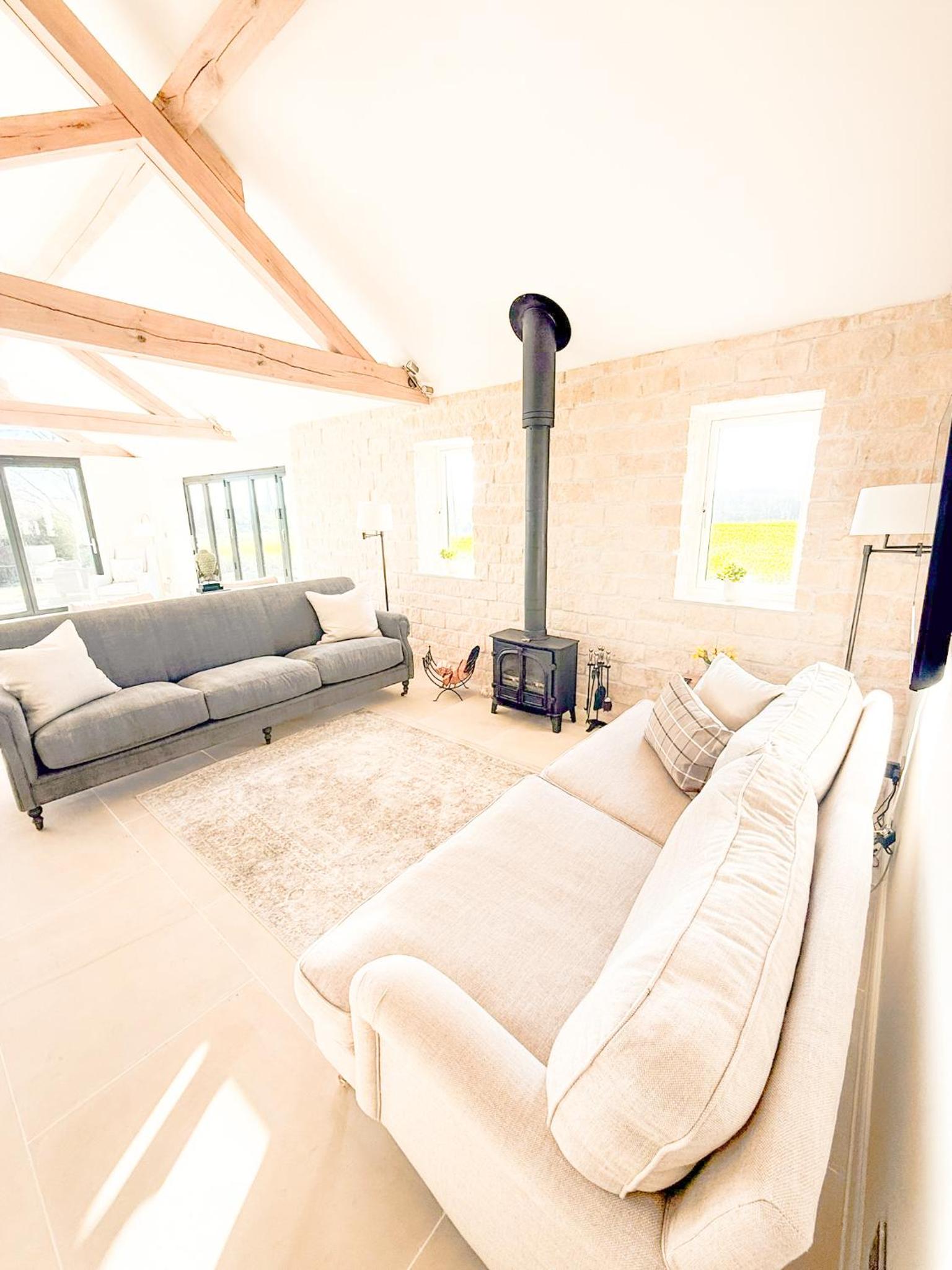 Serene Cotswold Escape 360 Views Private Acres Dog Friendly