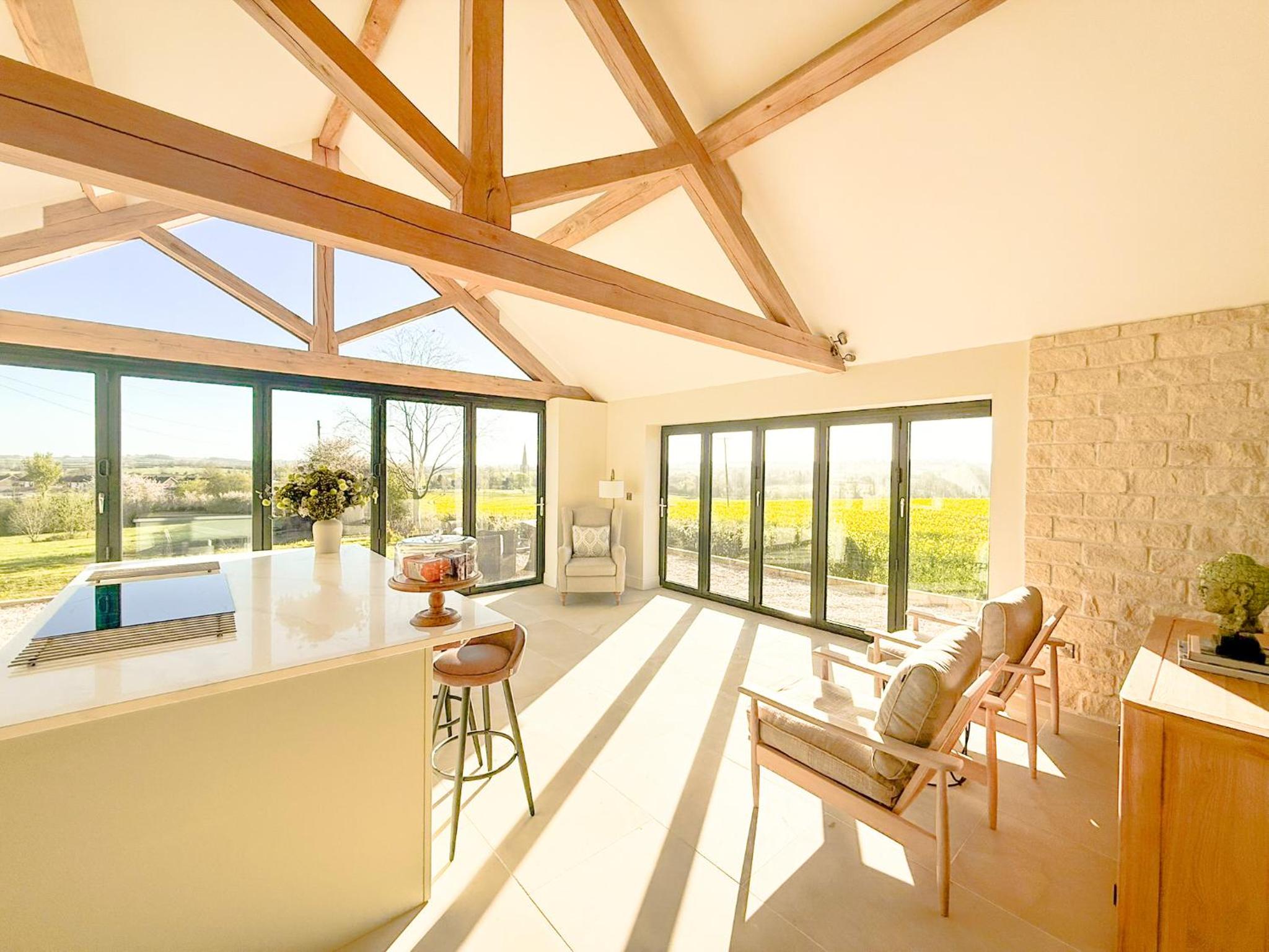 Serene Cotswold Escape 360 Views Private Acres Dog Friendly