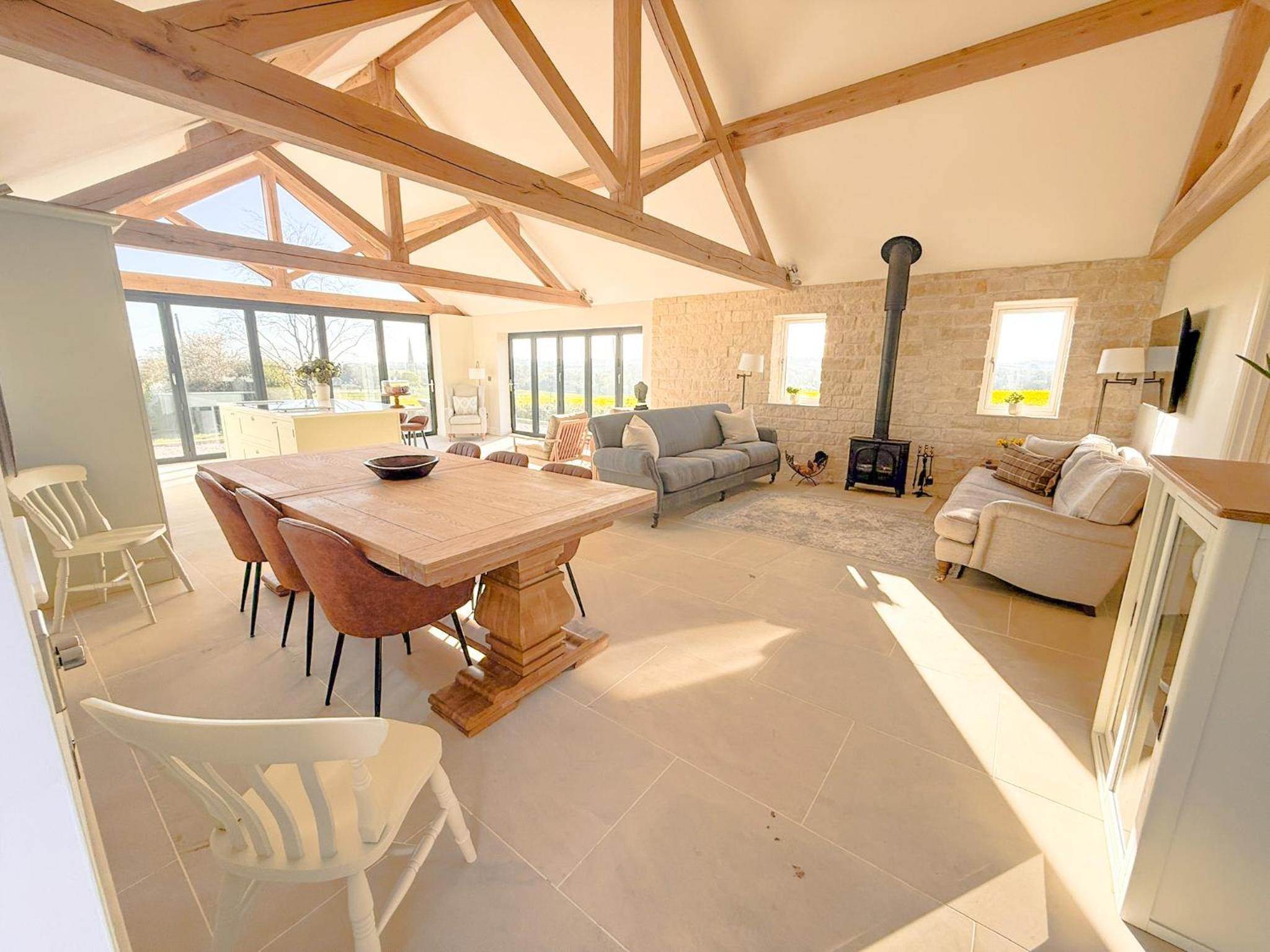 Serene Cotswold Escape 360 Views Private Acres Dog Friendly