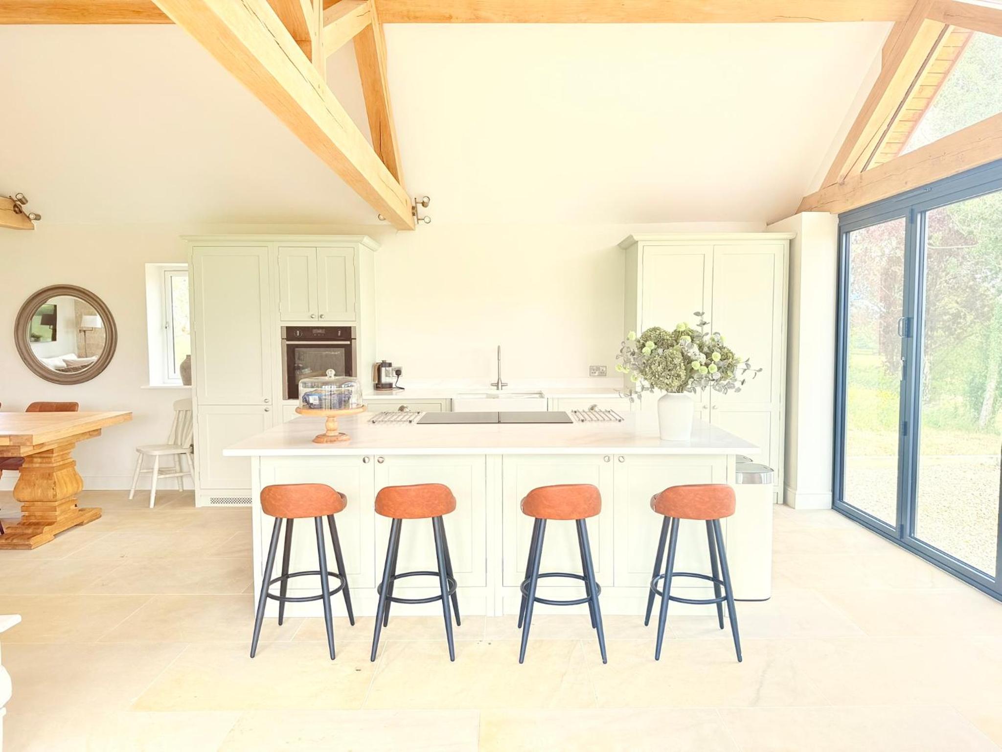 Serene Cotswold Escape 360 Views Private Acres Dog Friendly
