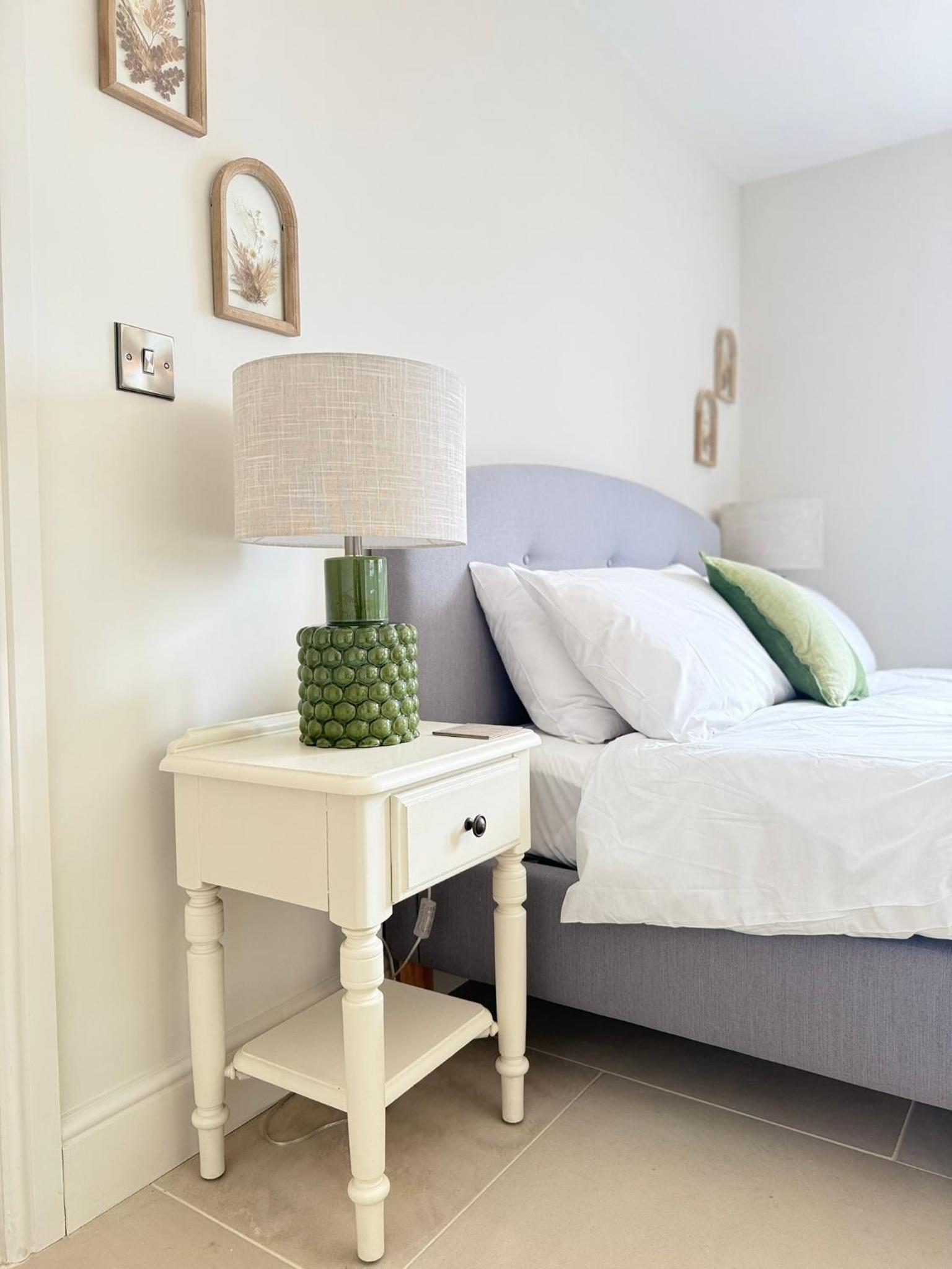 Serene Cotswold Escape 360 Views Private Acres Dog Friendly