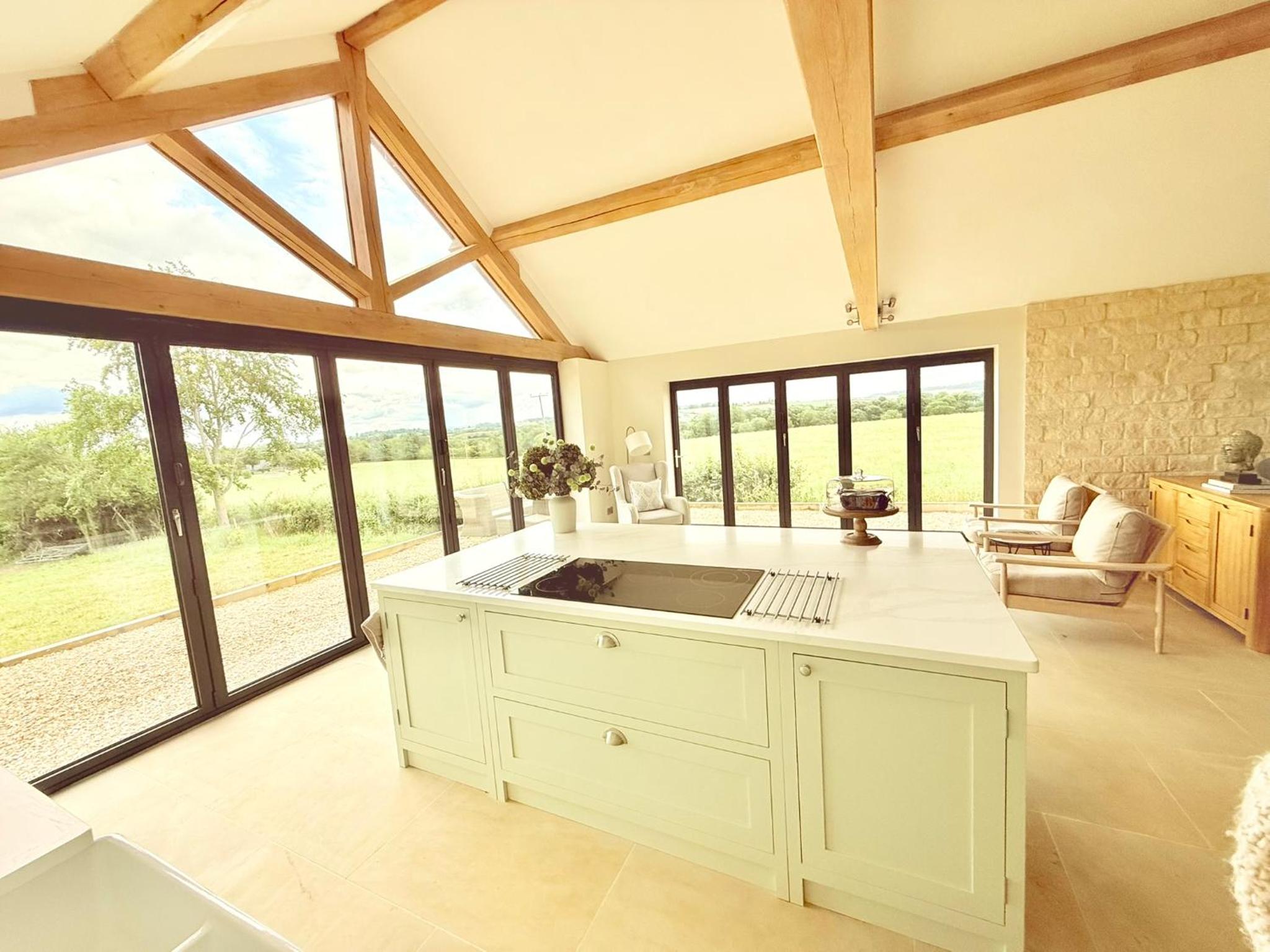 Serene Cotswold Escape 360 Views Private Acres Dog Friendly
