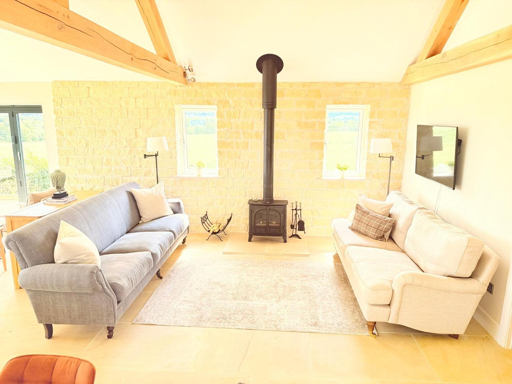 Serene Cotswold Escape 360 Views Private Acres Dog Friendly