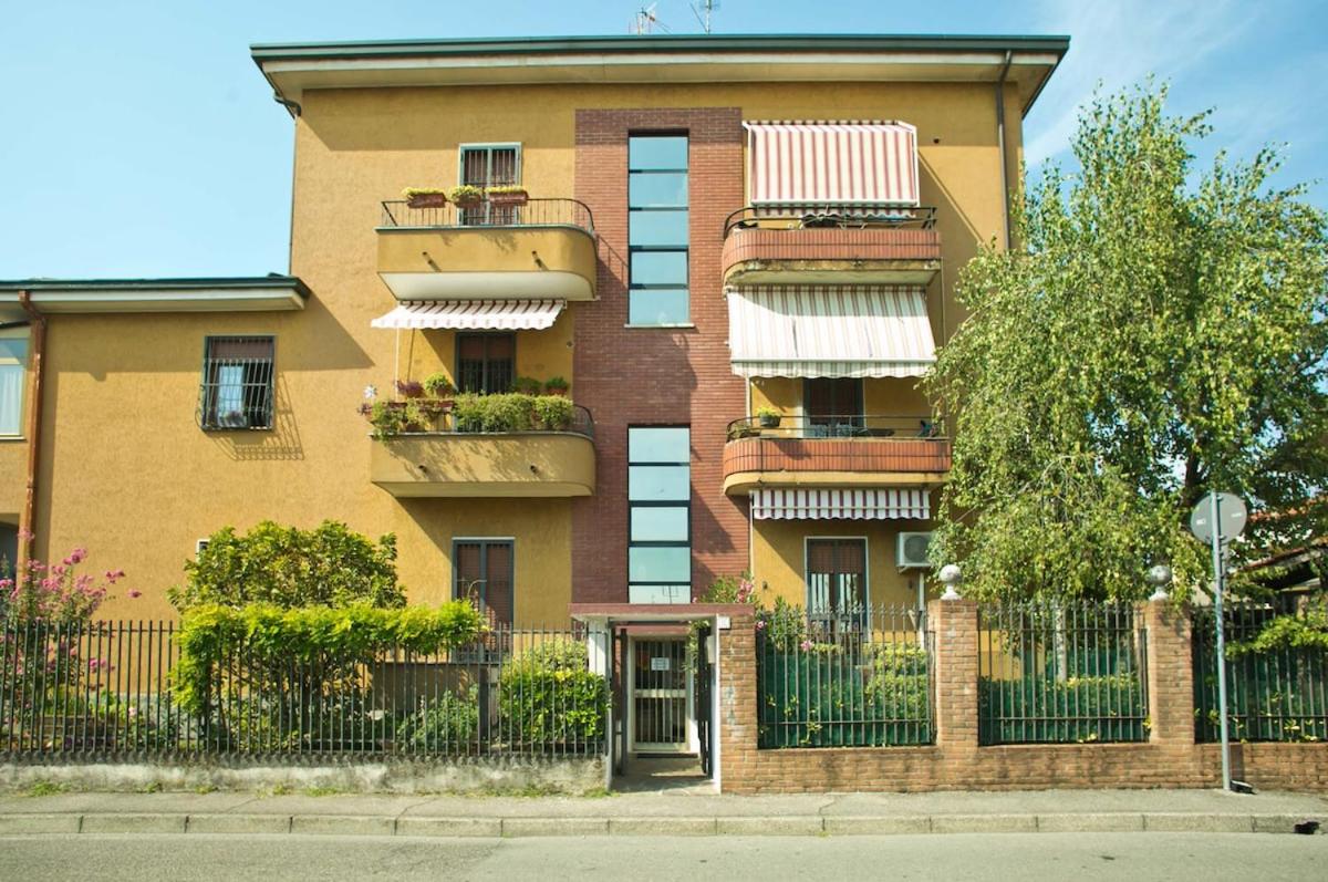 Bilocale Nova Milanese vicino Milano Monza - Parcheggio, terrazzo, Wifi, AC, Netfilx -