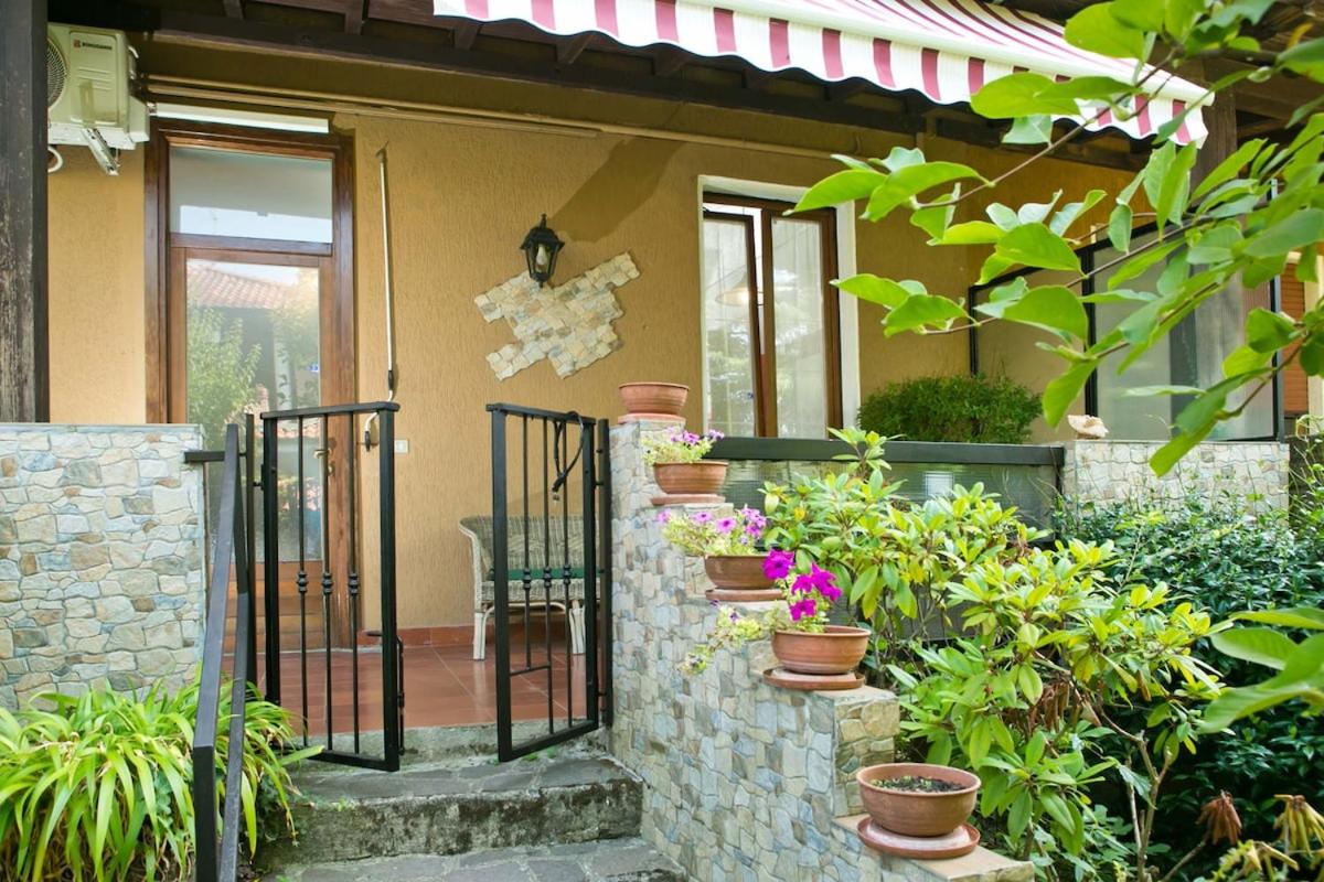 Bilocale Nova Milanese vicino Milano Monza - Parcheggio, terrazzo, Wifi, AC, Netfilx -