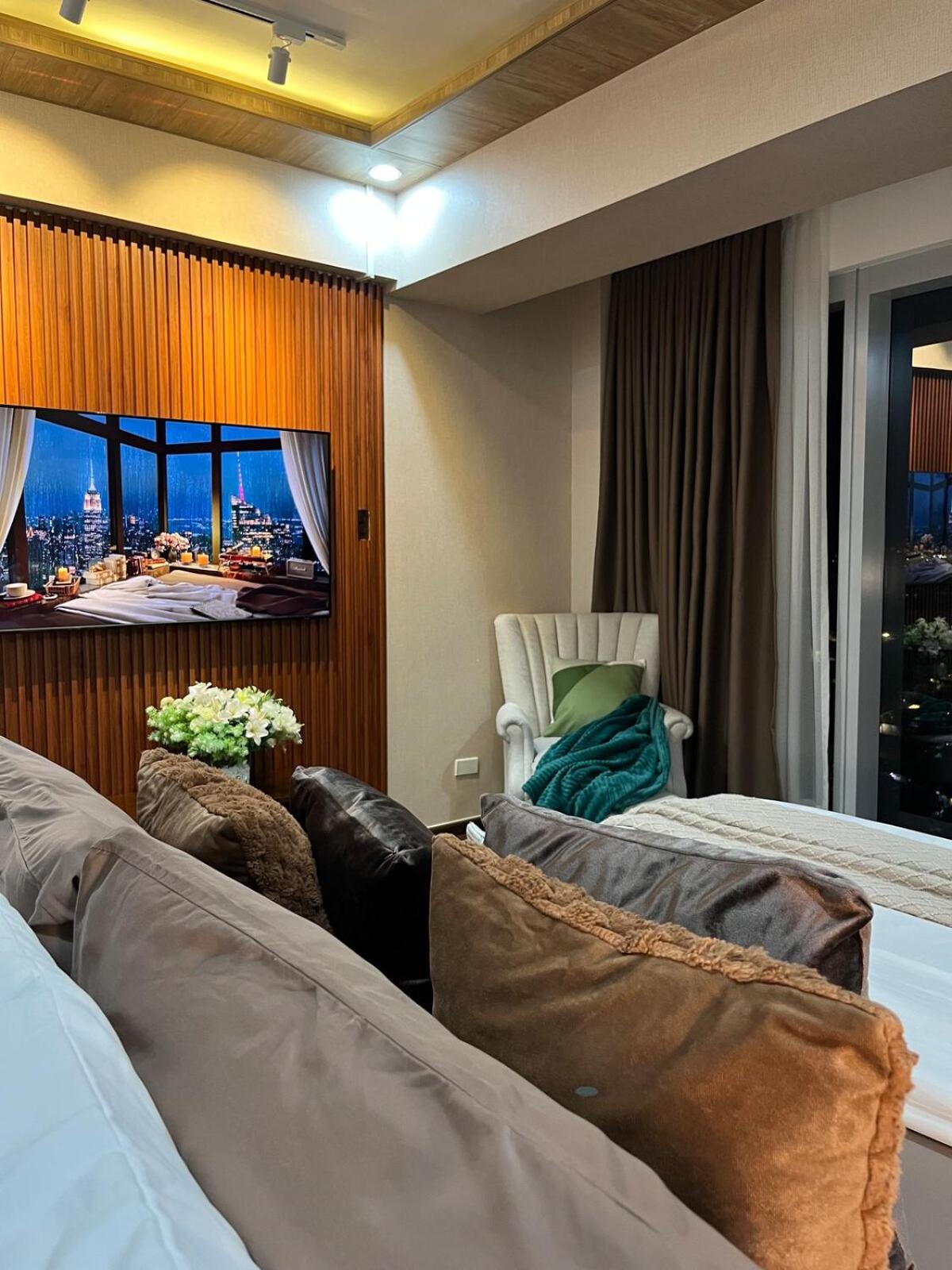 Modern & Cozy 1BR with City and Mt Apo View near Abreeza Mall