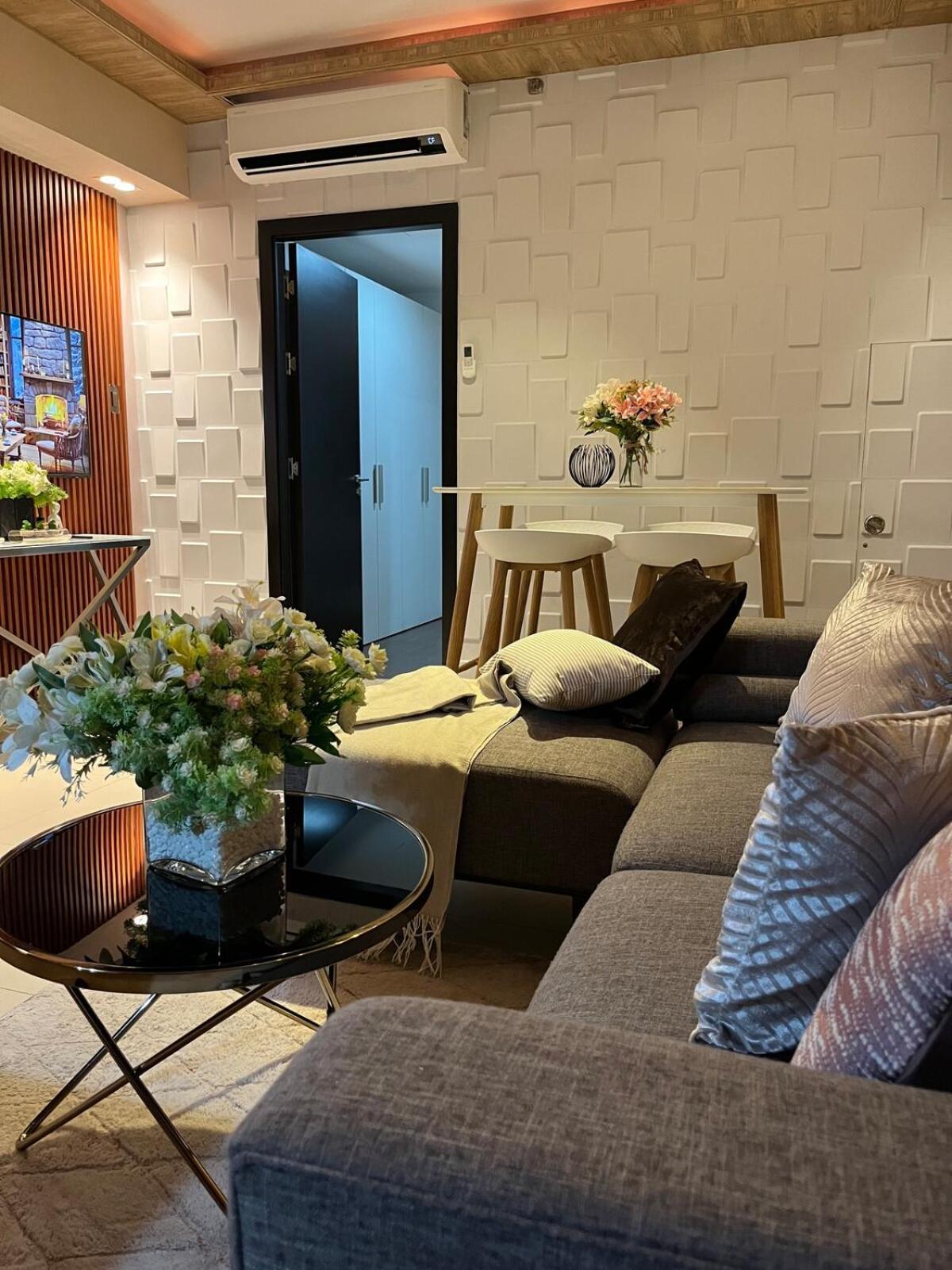 Modern & Cozy 1BR with City and Mt Apo View near Abreeza Mall