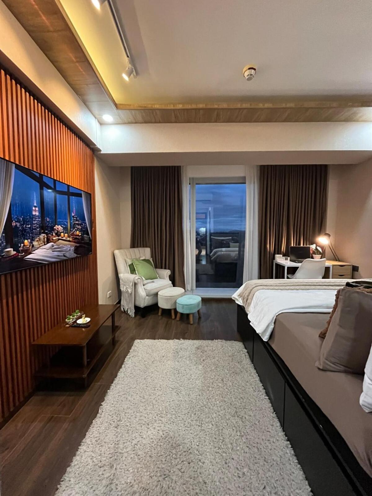 Modern & Cozy 1BR with City and Mt Apo View near Abreeza Mall