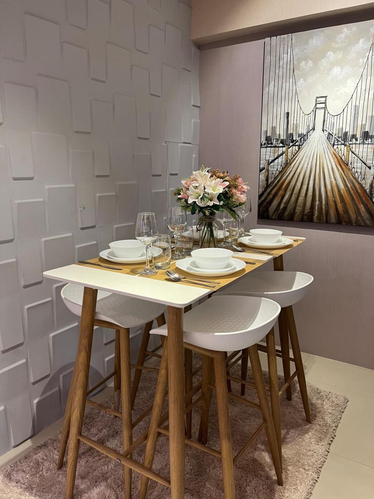 Modern & Cozy 1BR with City and Mt Apo View near Abreeza Mall