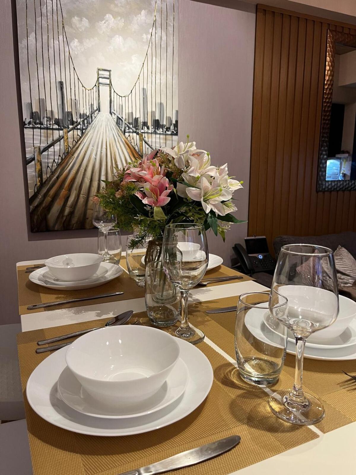 Modern & Cozy 1BR with City and Mt Apo View near Abreeza Mall