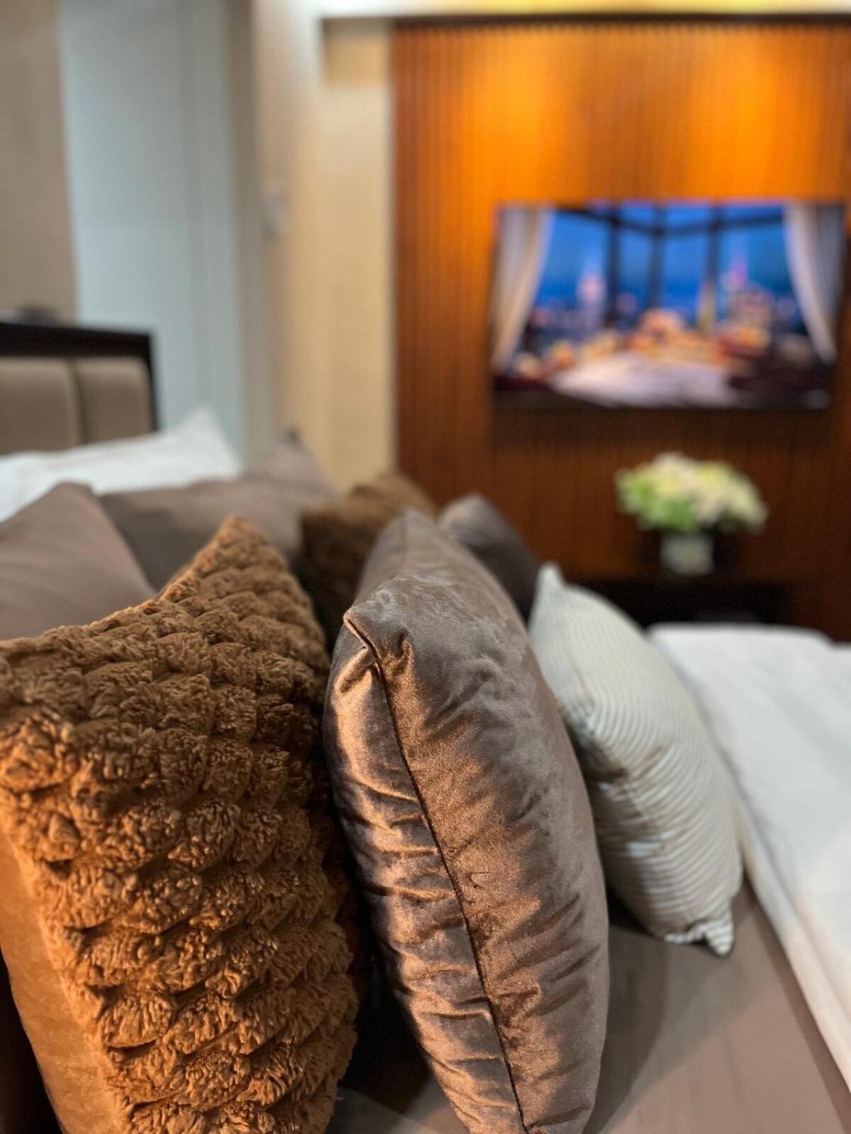 Modern & Cozy 1BR with City and Mt Apo View near Abreeza Mall