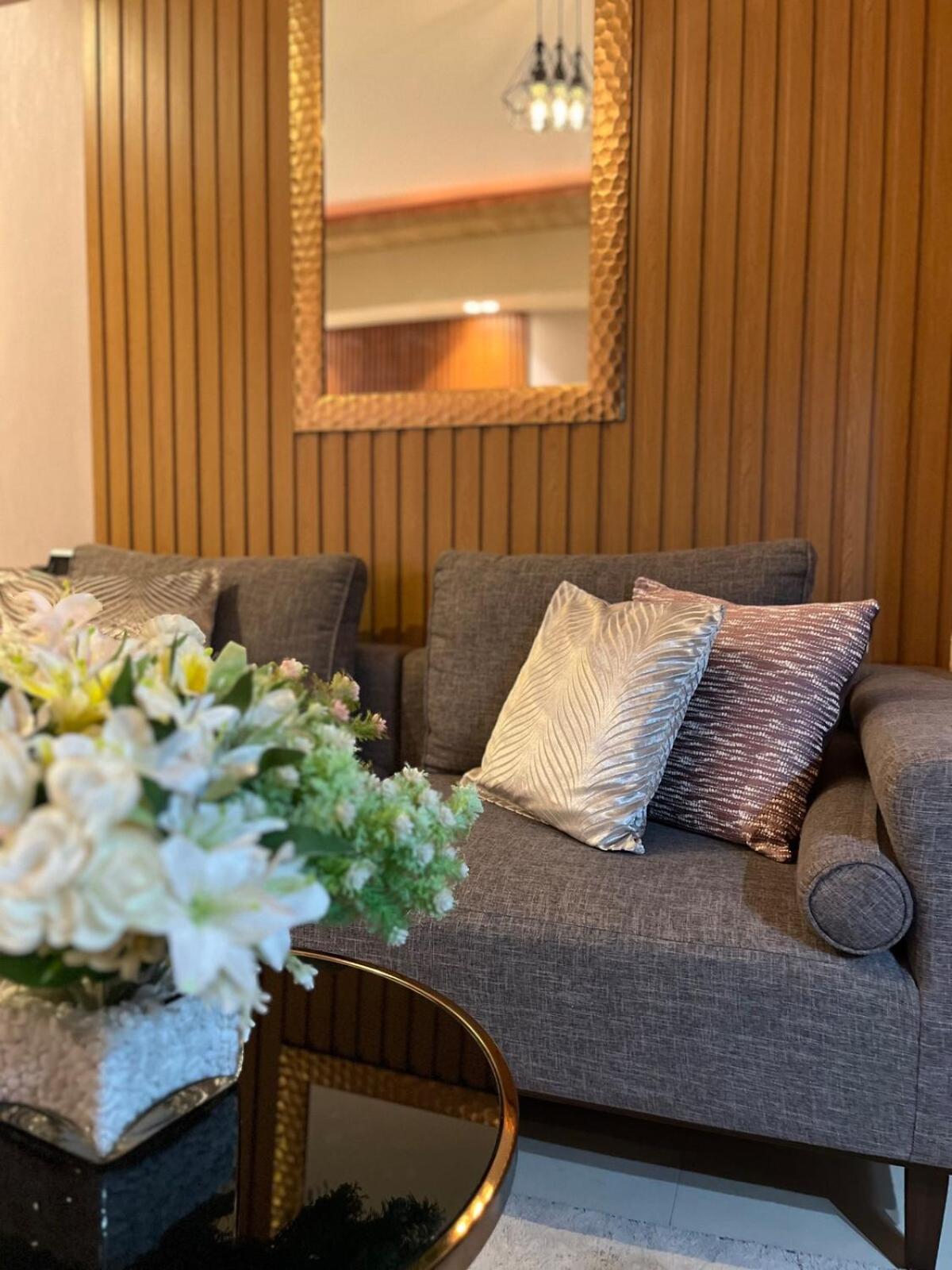 Modern & Cozy 1BR with City and Mt Apo View near Abreeza Mall