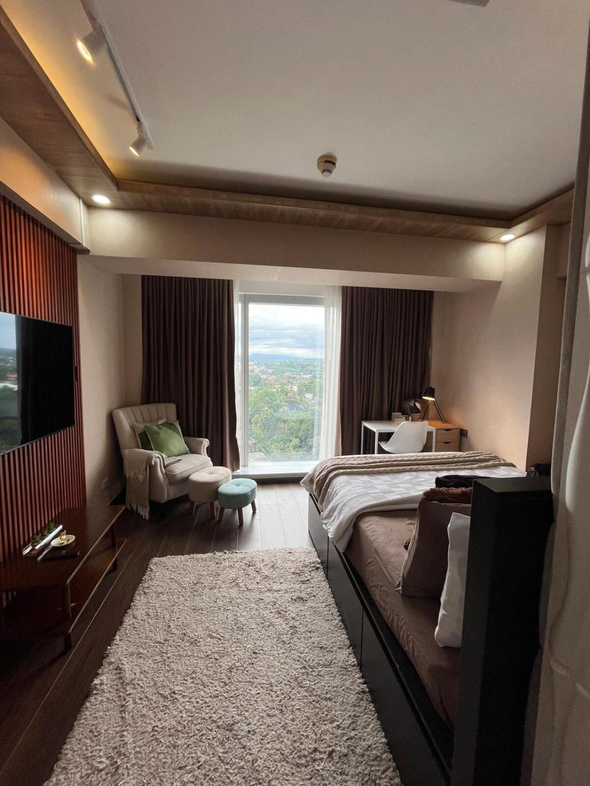 Modern & Cozy 1BR with City and Mt Apo View near Abreeza Mall