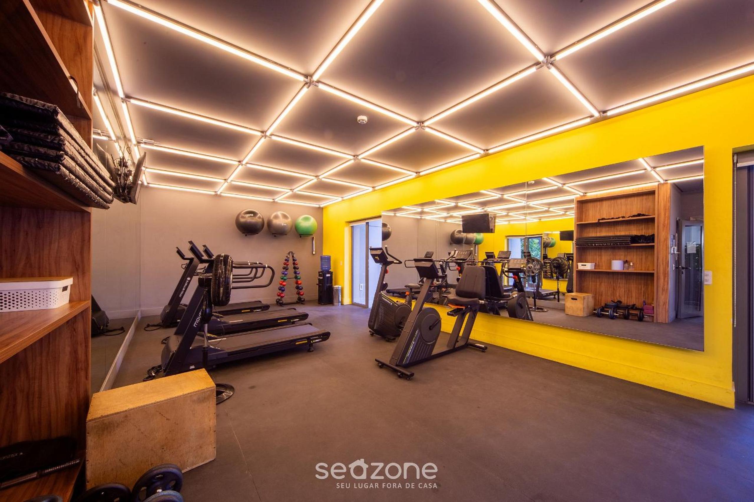 Beautiful Studio 290m from the Metro HOX1010