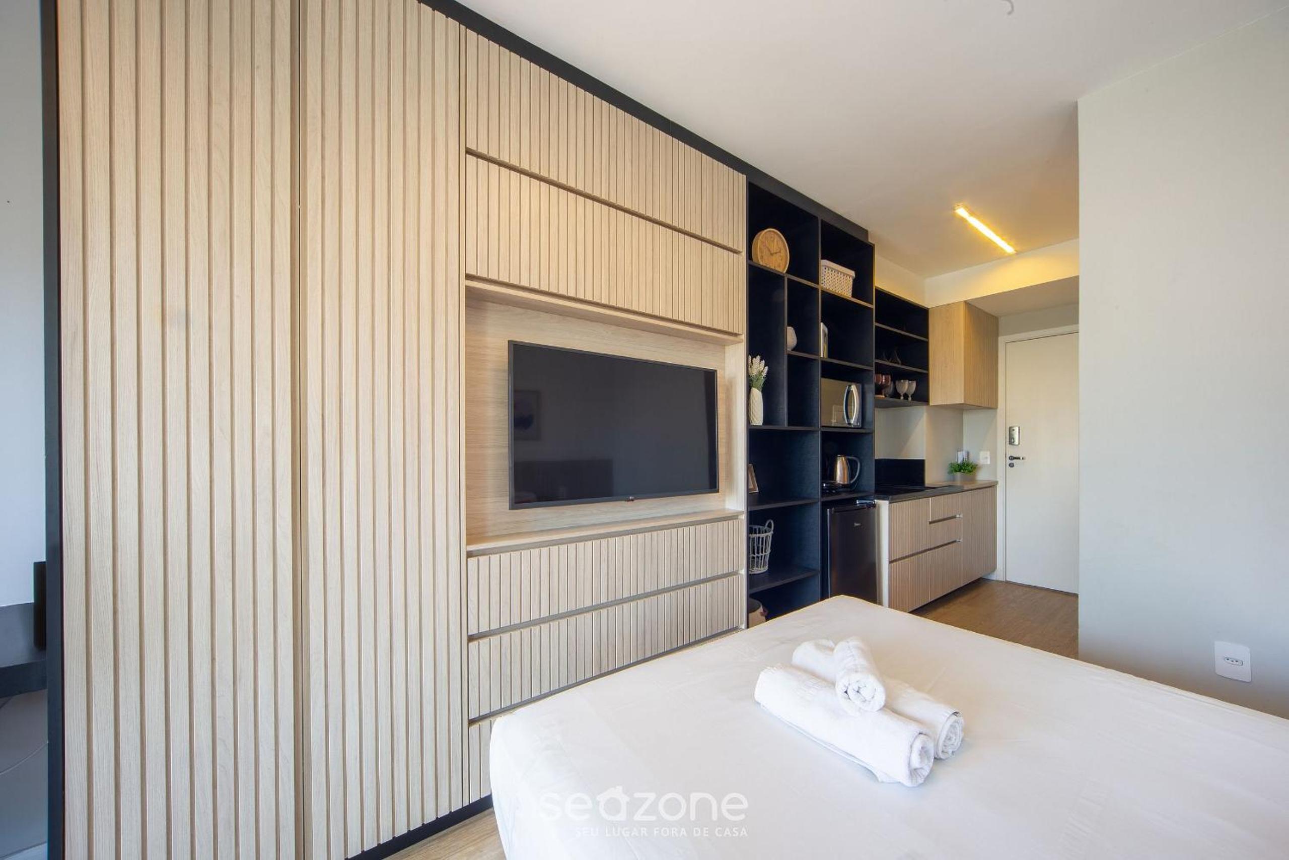 Beautiful Studio 290m from the Metro HOX1010