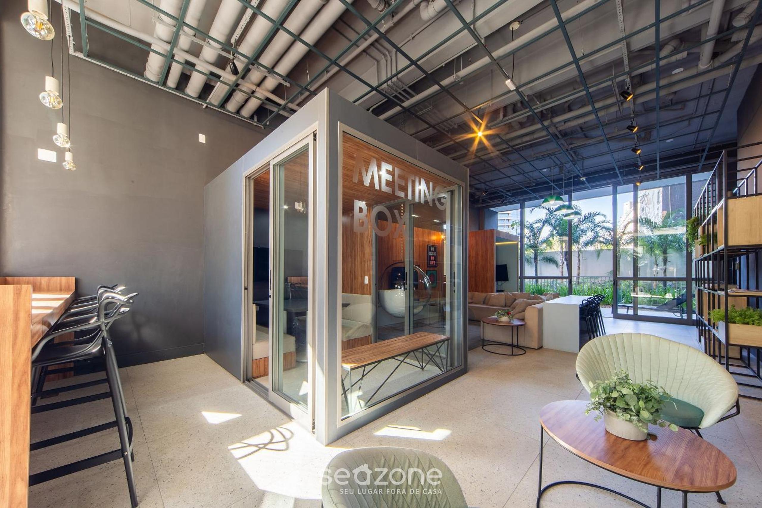 Beautiful Studio 290m from the Metro HOX1010