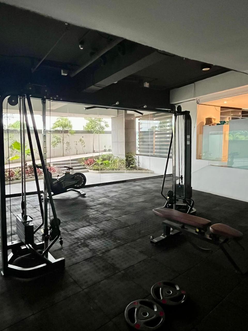 Modern & Cozy 1BR with City and Mt Apo View near Abreeza Mall