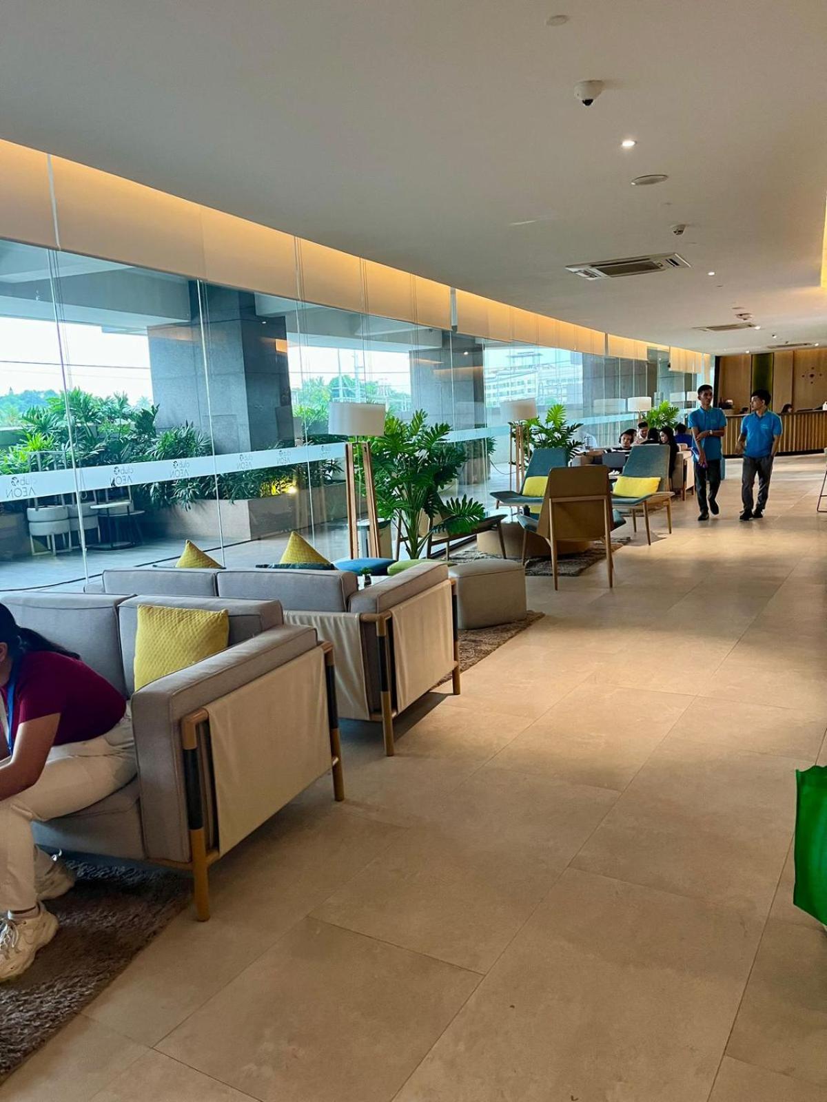 Modern & Cozy 1BR with City and Mt Apo View near Abreeza Mall