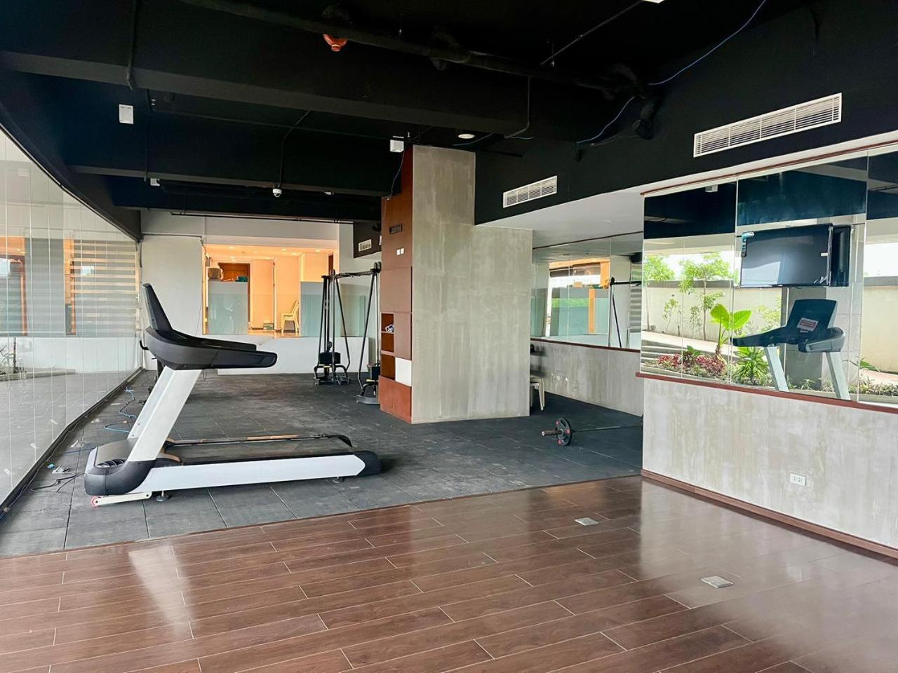 Modern & Cozy 1BR with City and Mt Apo View near Abreeza Mall