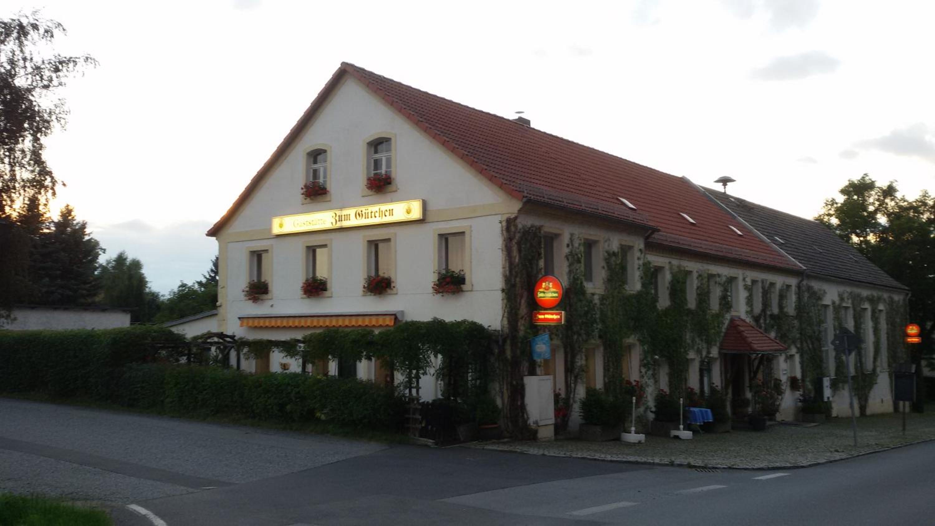 Photo 48