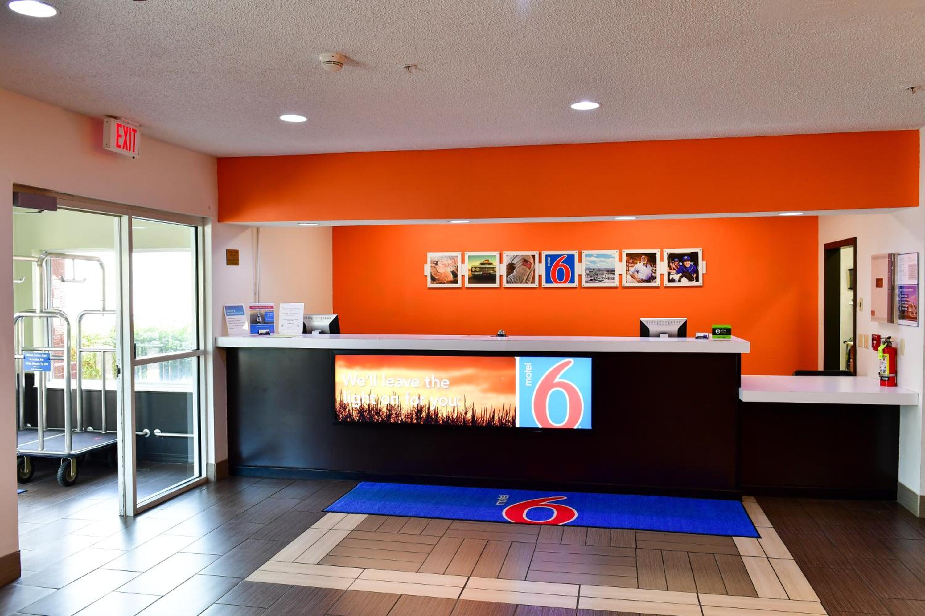 Motel 6-Lincoln, NE view 4