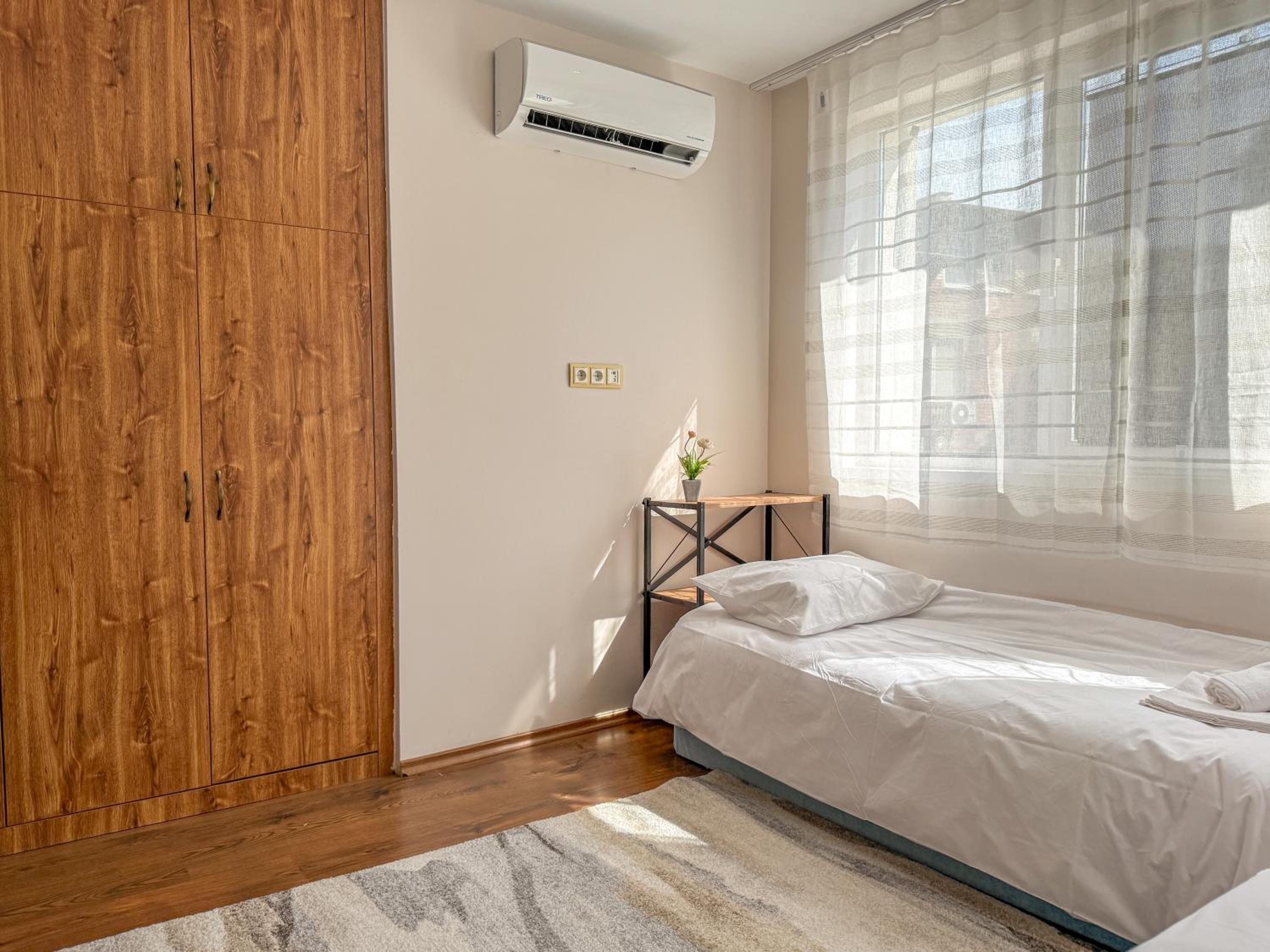 2BR Central and Cosy Trimonsium Apartment 5min from pedestrian street