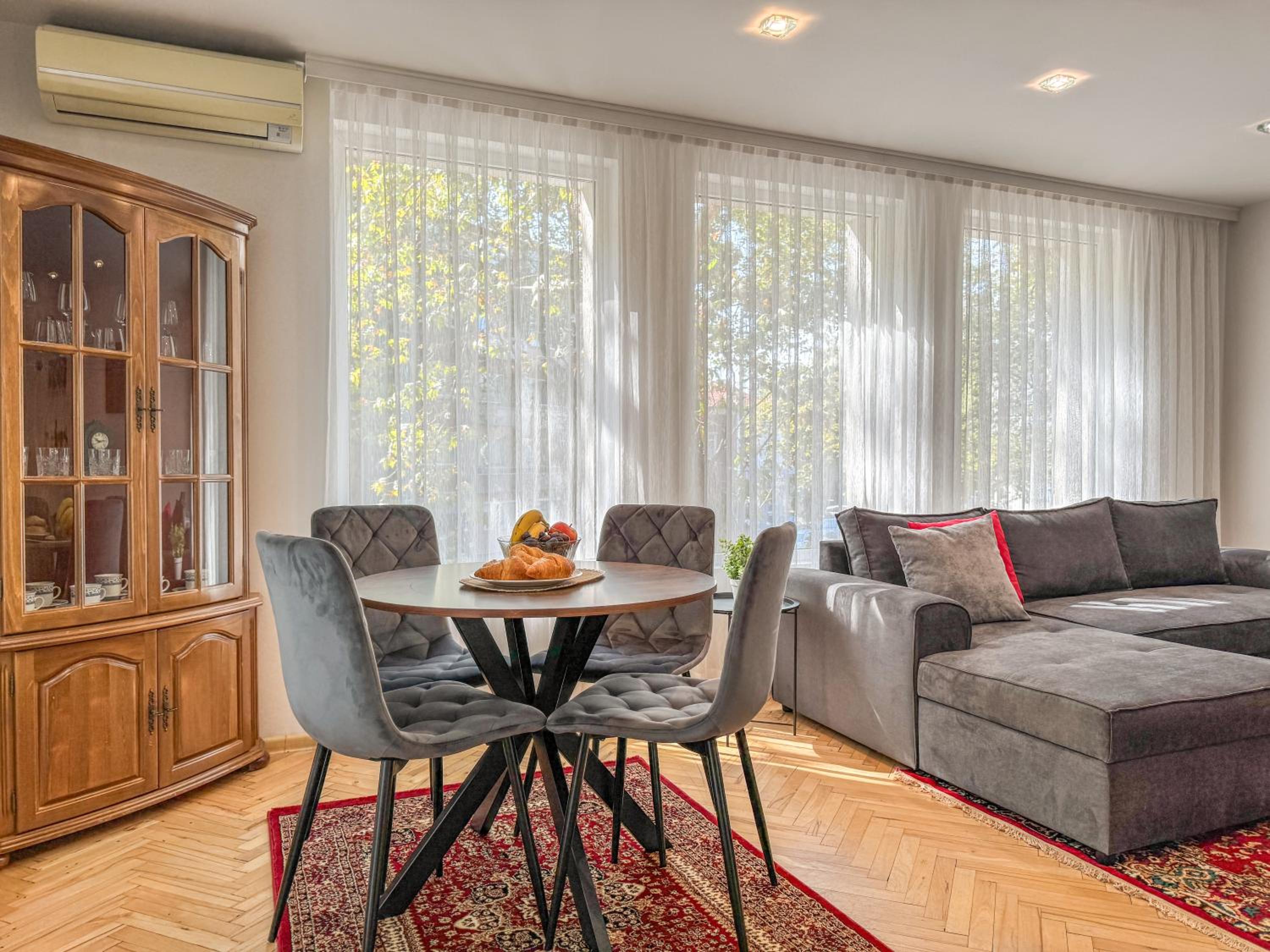 2BR Central and Cosy Trimonsium Apartment 5min from pedestrian street
