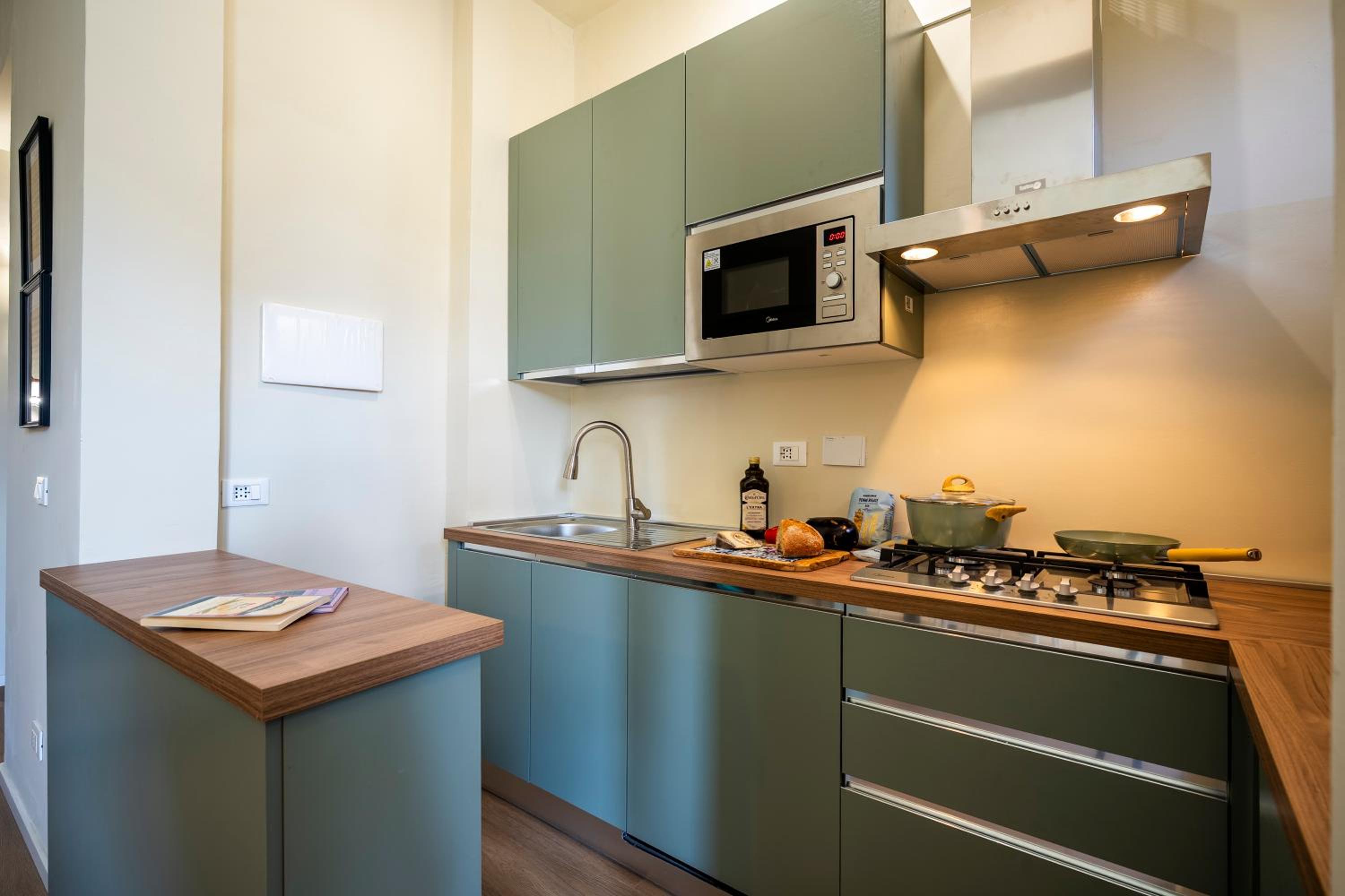 Illustrated Scene-new apt Redi 51