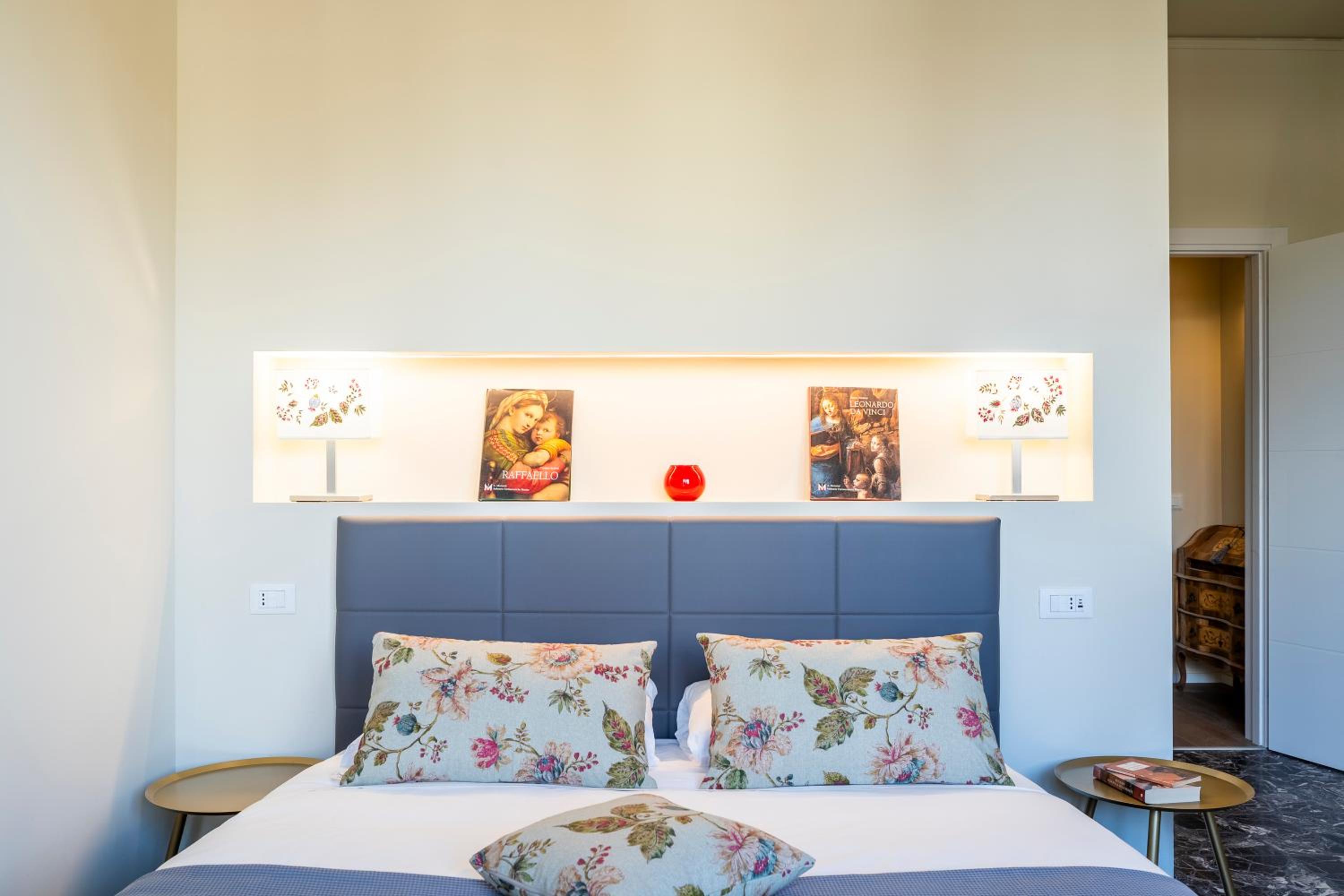 Illustrated Scene-new apt Redi 51