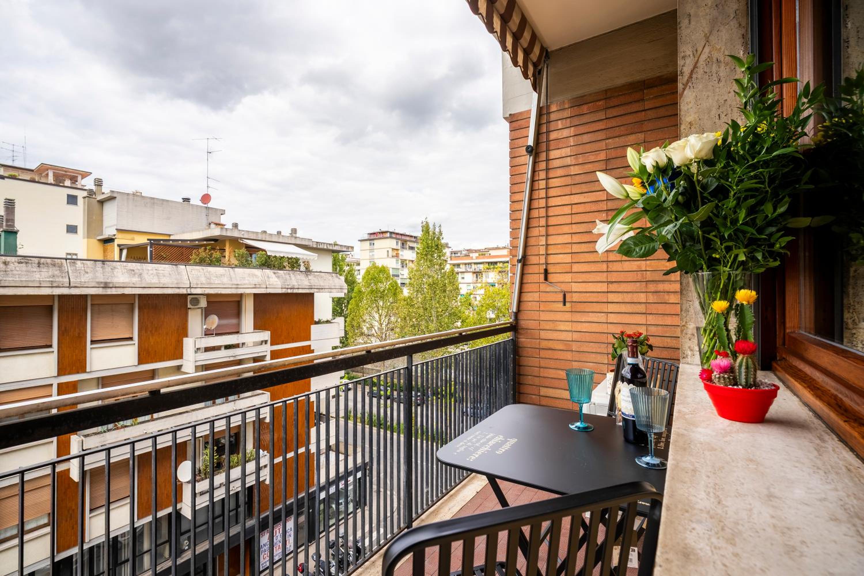 Illustrated Scene-new apt Redi 51