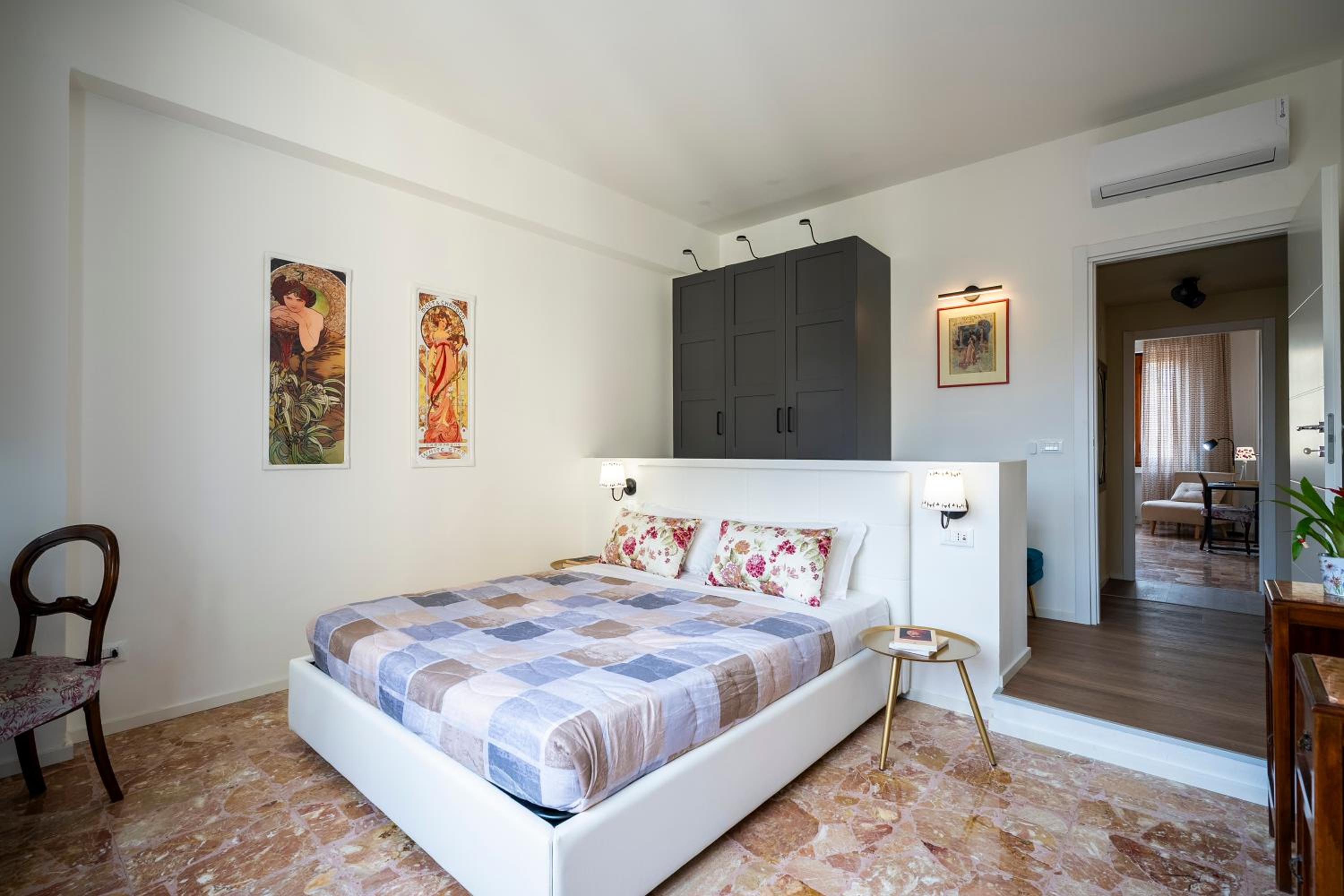 Illustrated Scene-new apt Redi 51