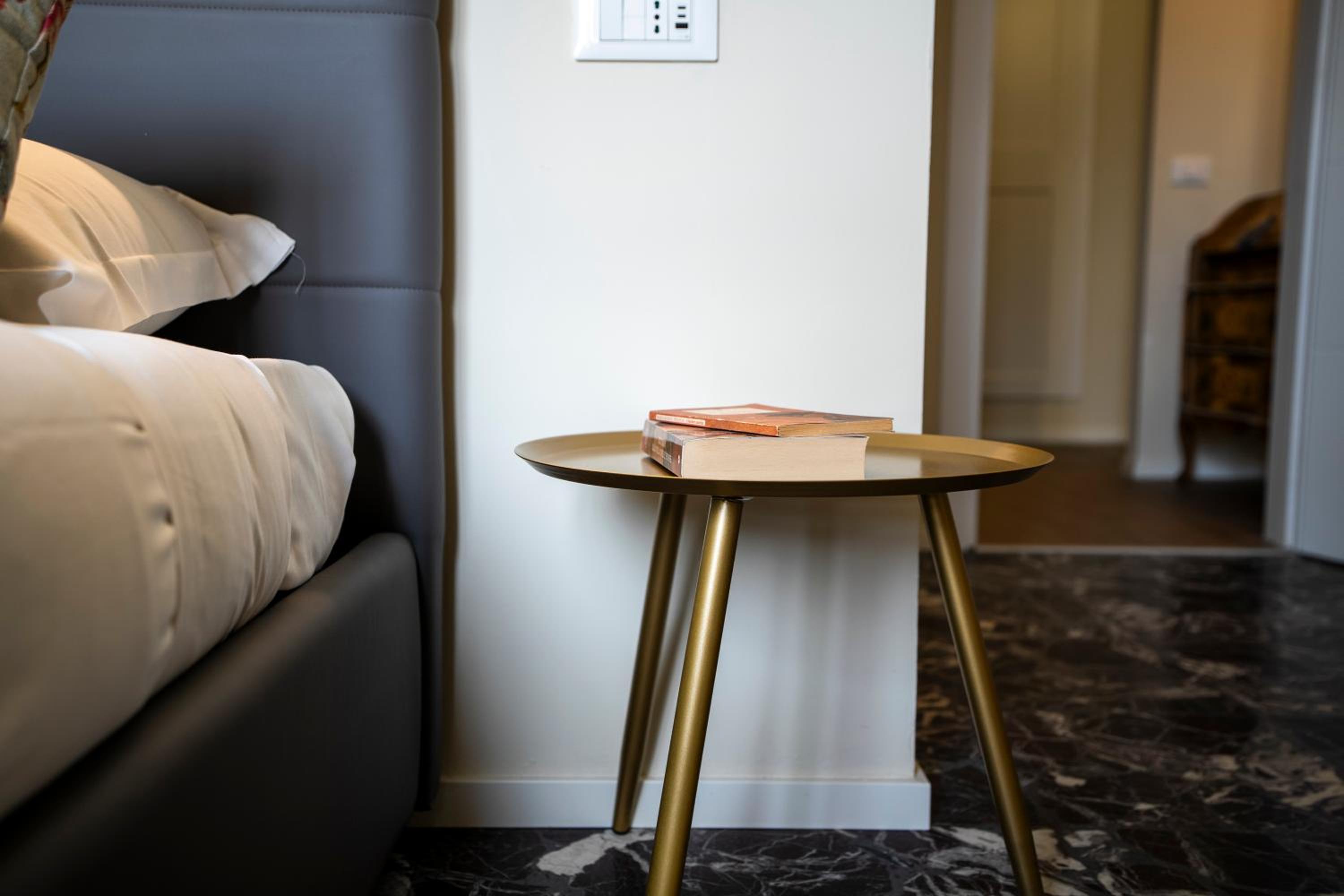 Illustrated Scene-new apt Redi 51