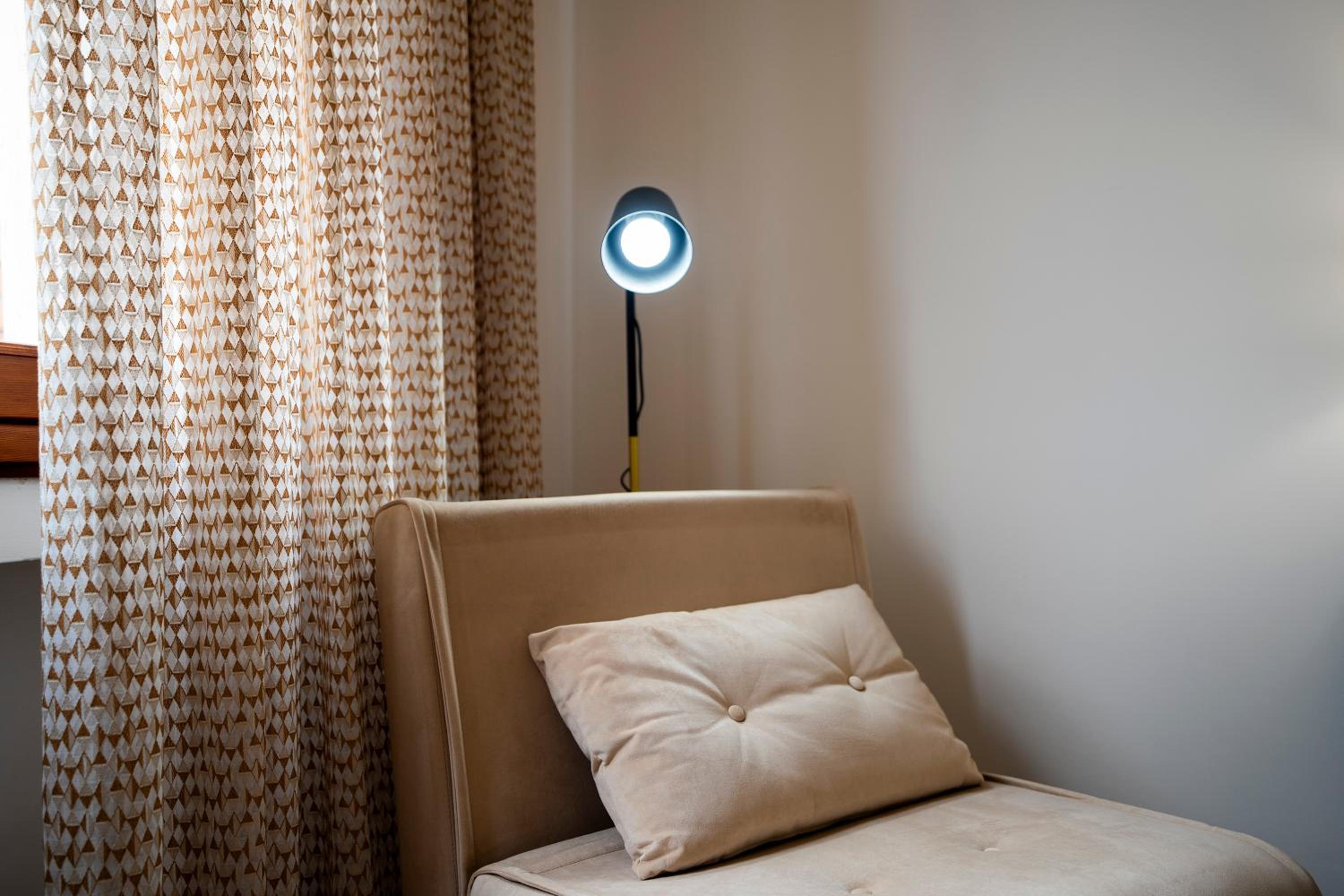 Illustrated Scene-new apt Redi 51
