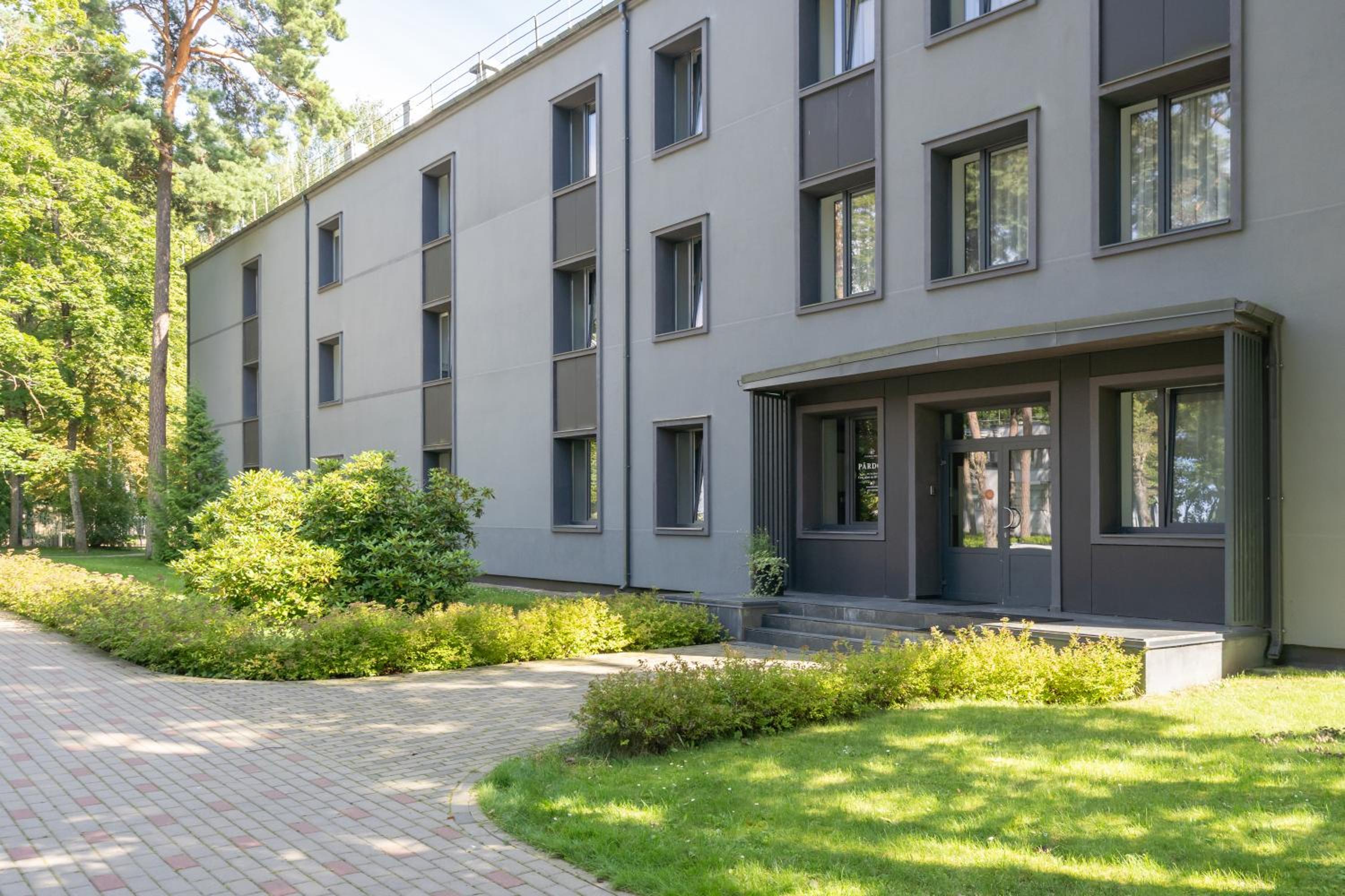 Cozy Dzintaru apartment - Steps from Forest and Sea