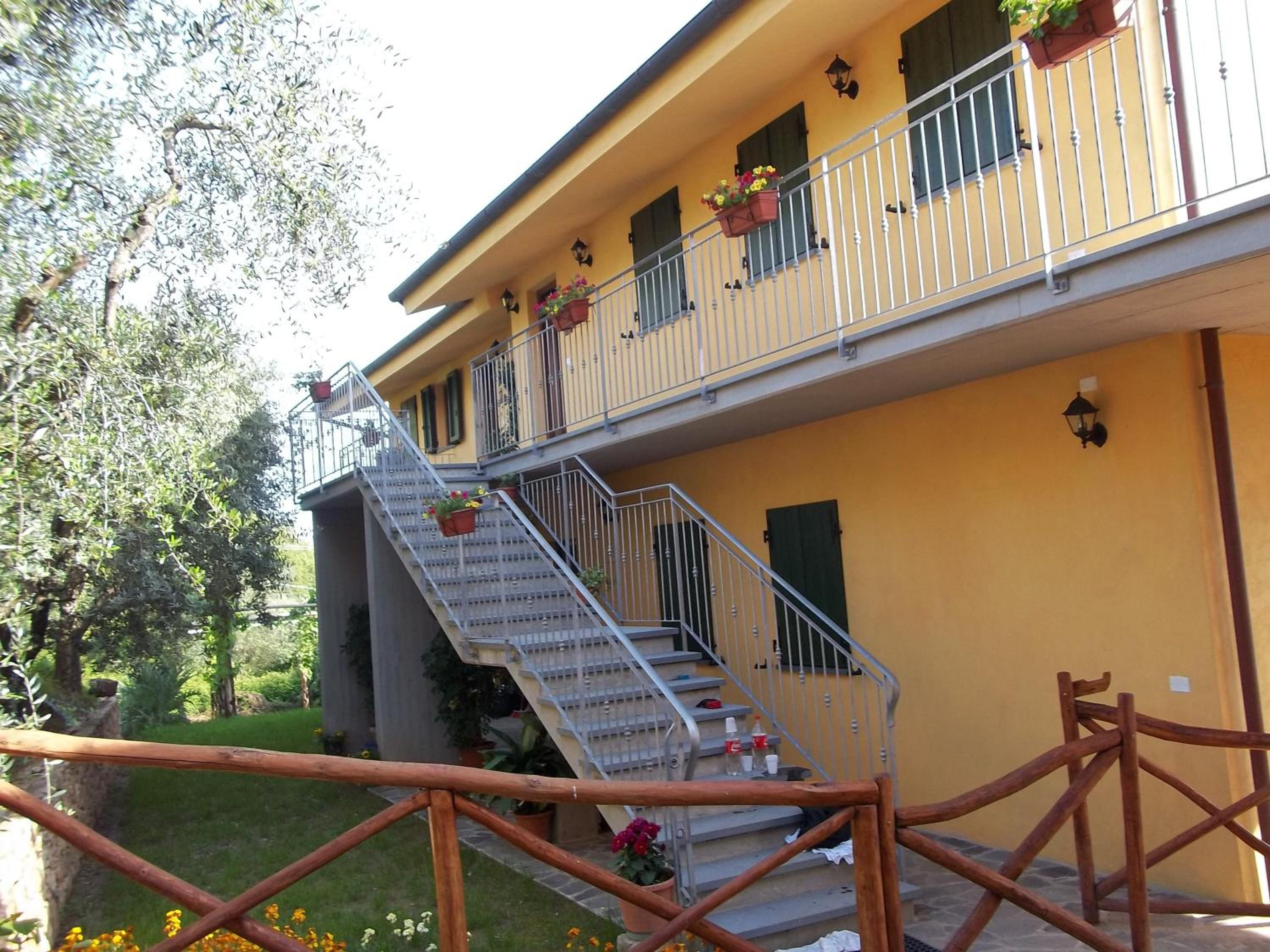 Caddelovi view 2